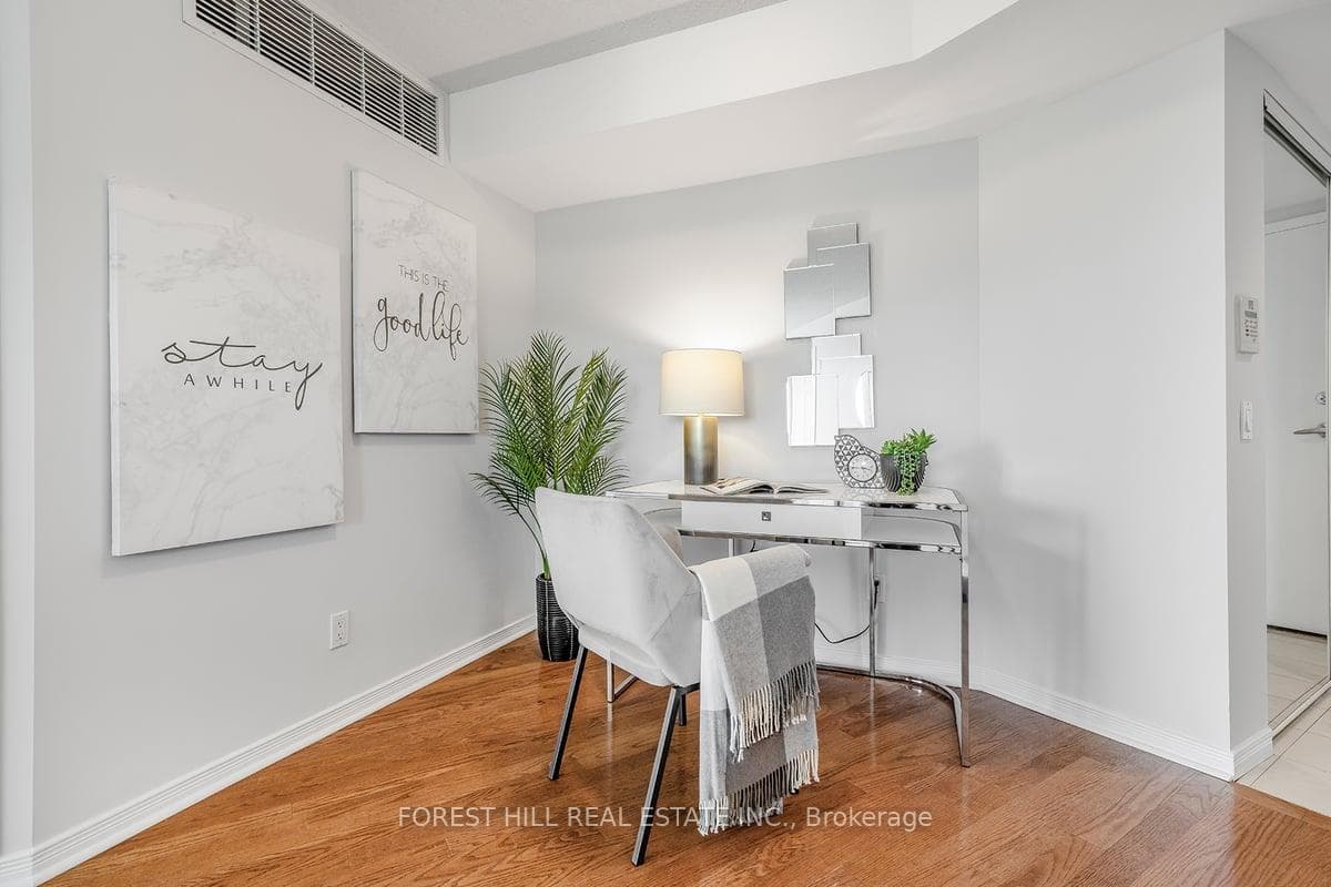 30 Harrison Garden Boulevard Unit 703 photo 15