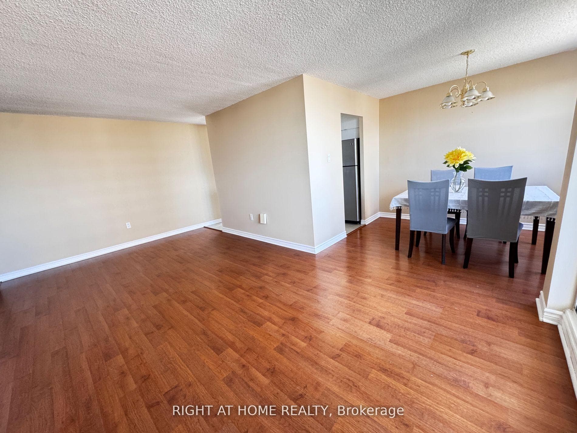 205 Hilda Avenue Unit 2104 photo 8