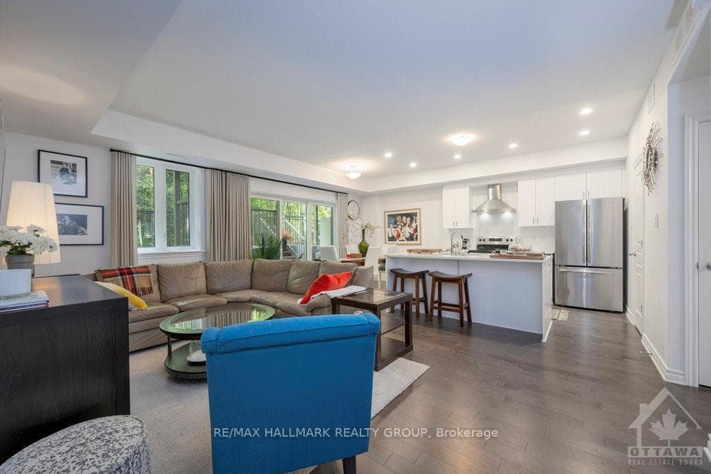 1022 BERYL Unit B photo 2