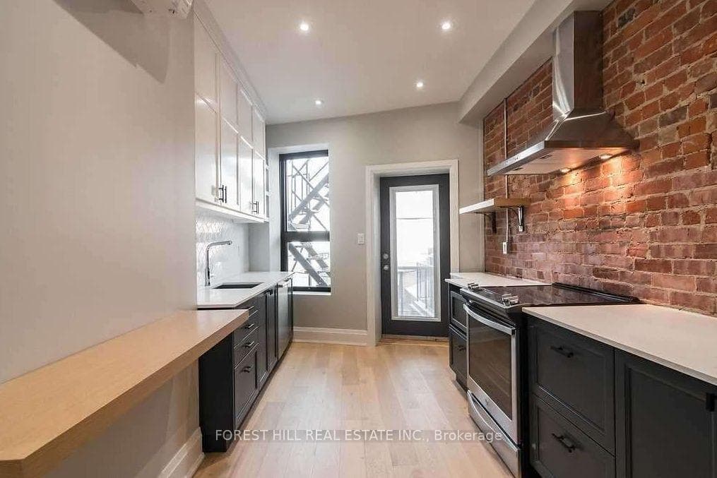 1216 Dundas Street Unit 2nd Flr photo 9