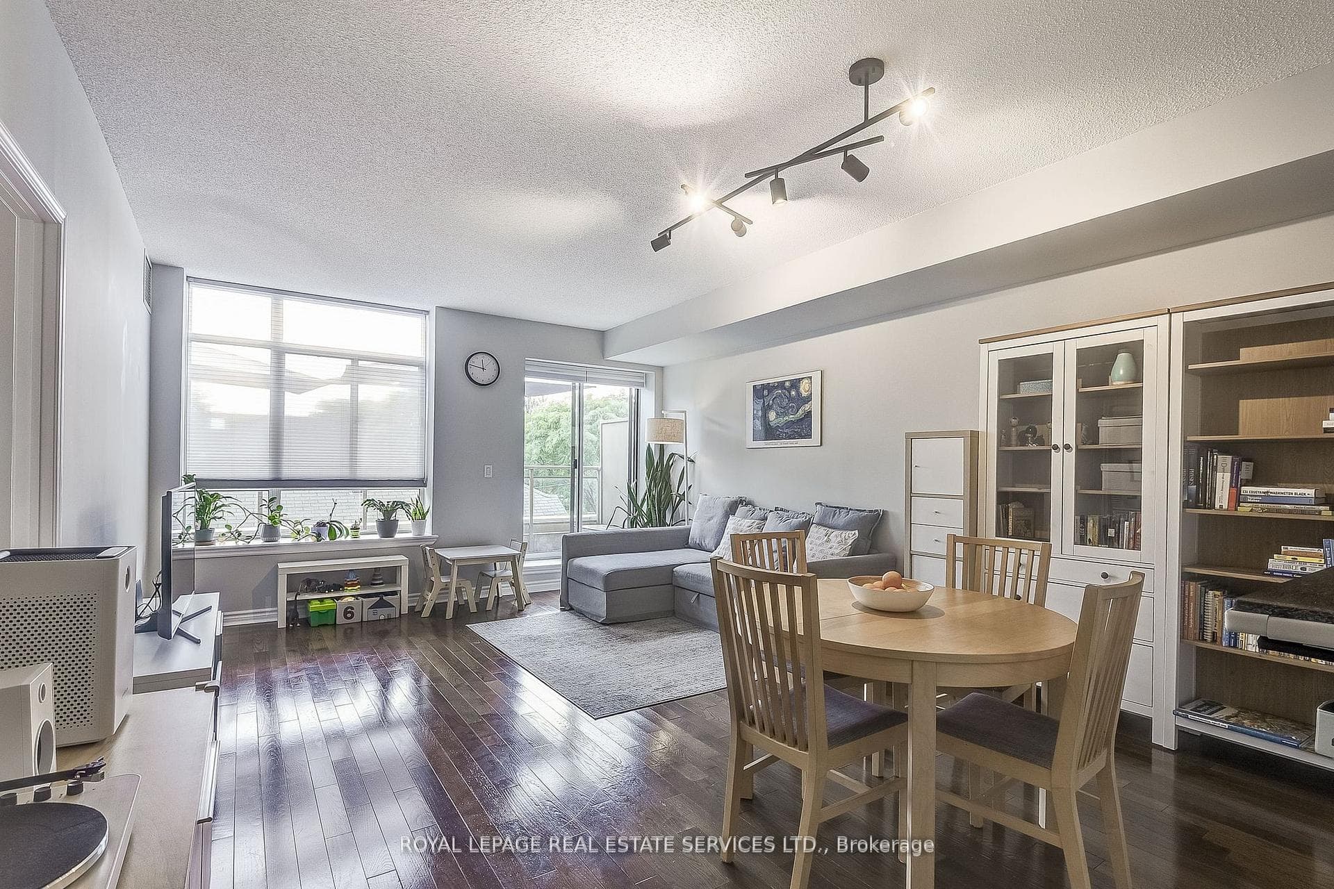 935 Royal York Road Unit 208 photo 19