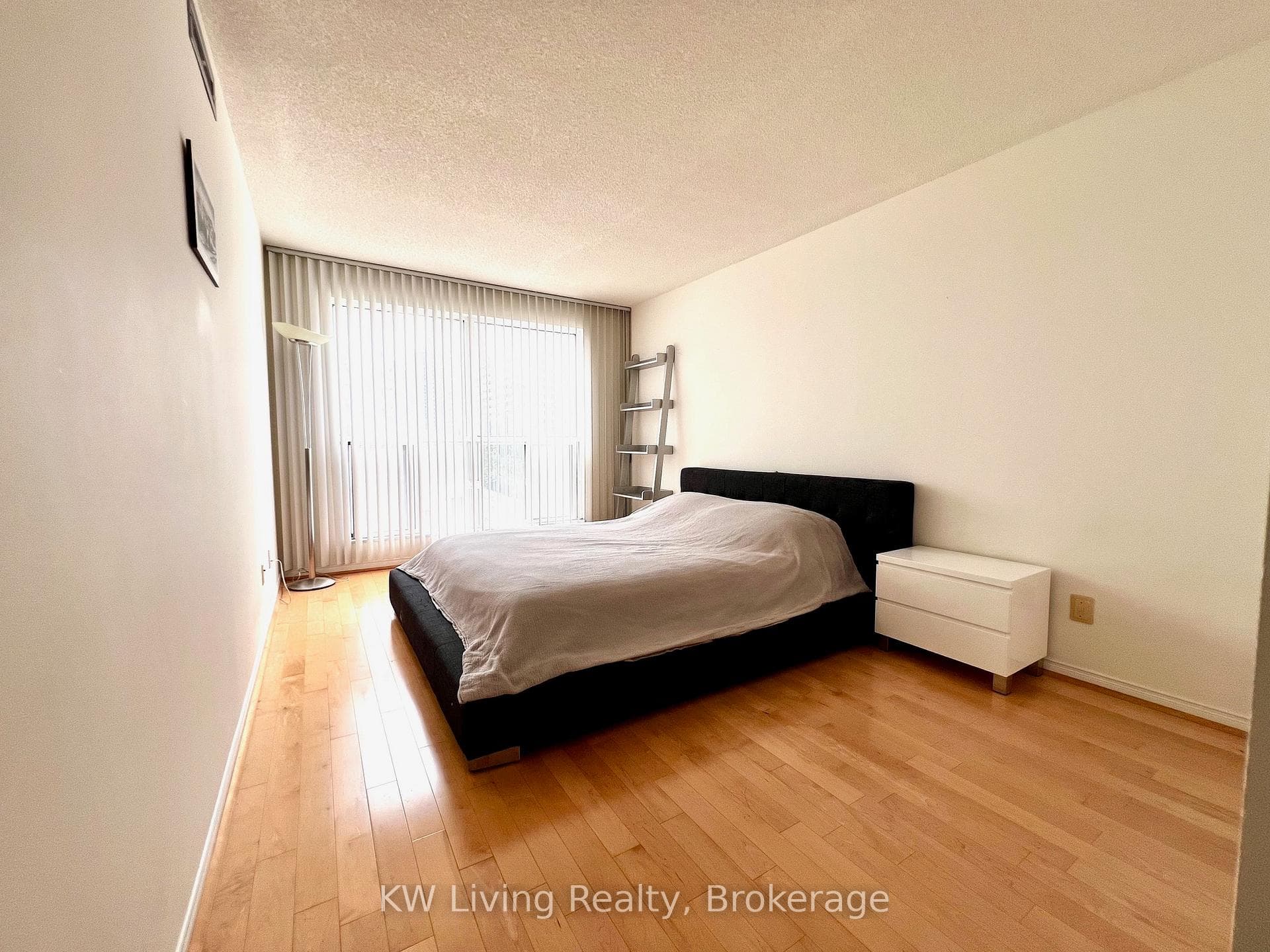 28 Hollywood Avenue Unit 408 photo 16