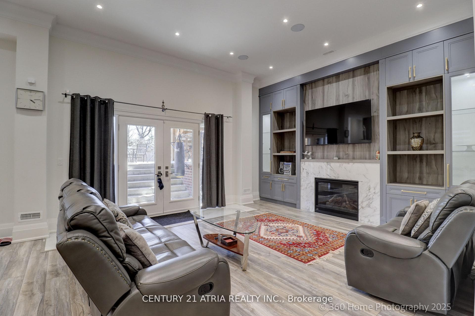 101 Spruce Avenue photo 32