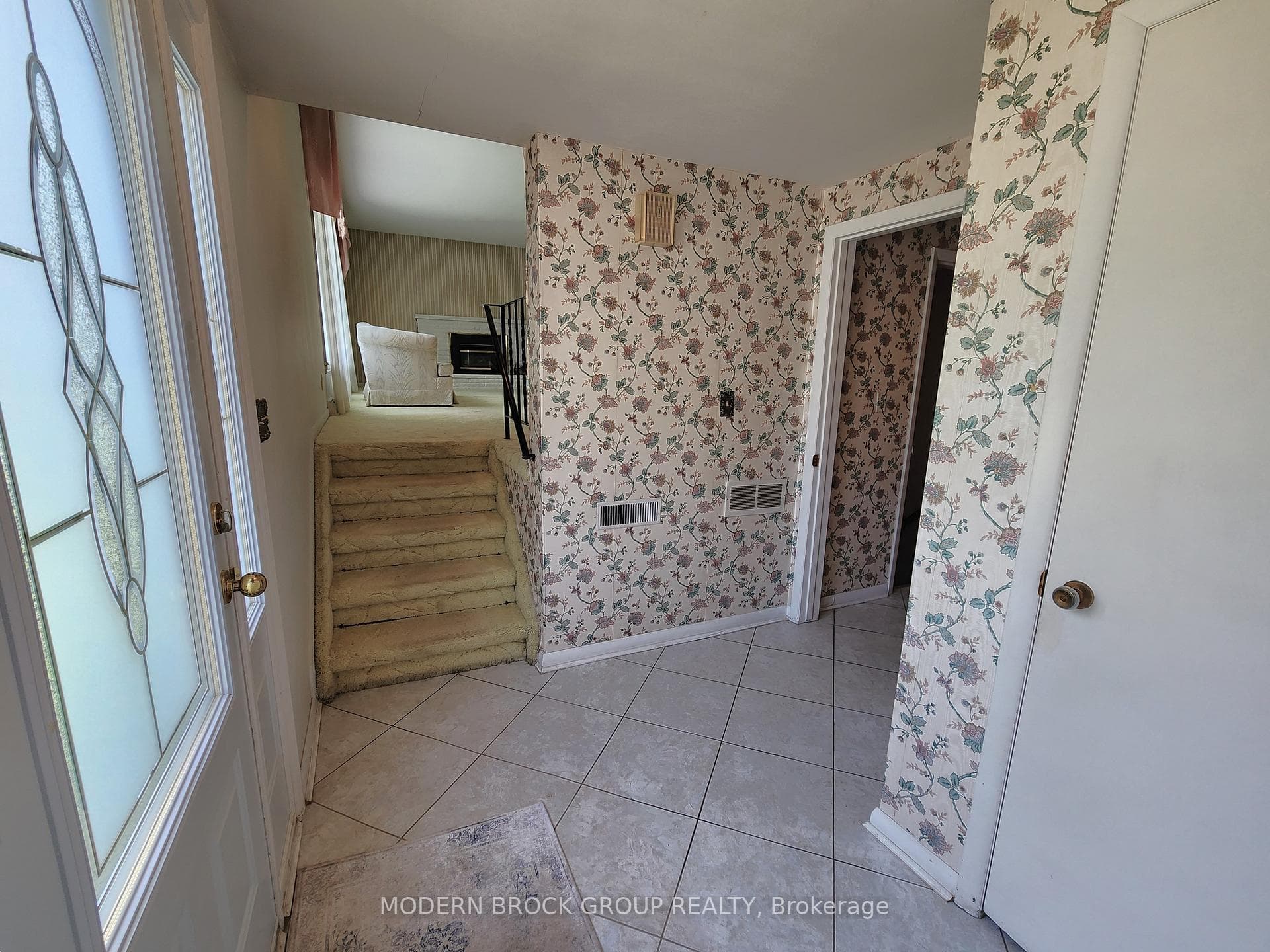 2 Woodlawn Place photo 9
