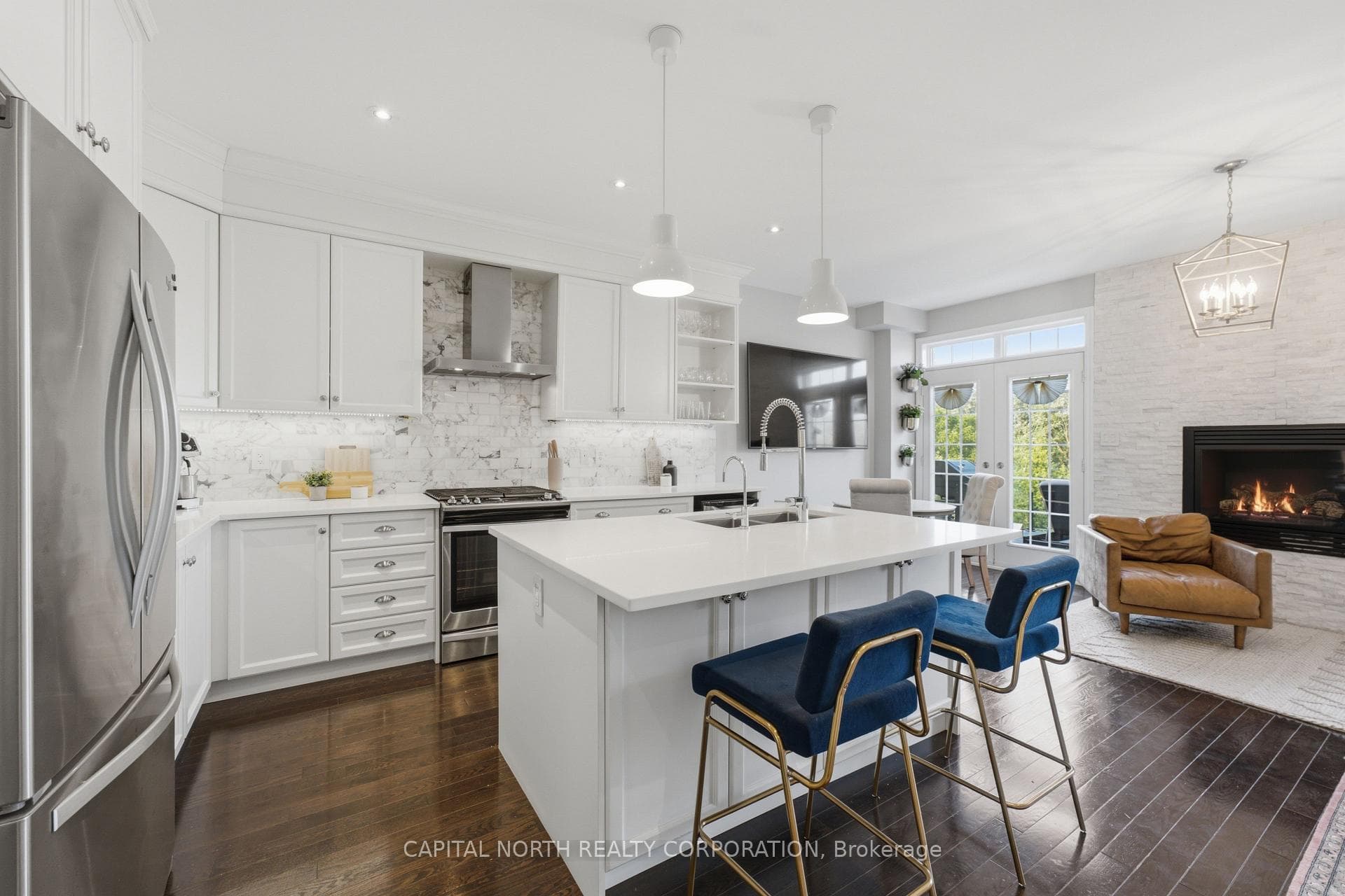 18 Alex Campbell Crescent photo 9