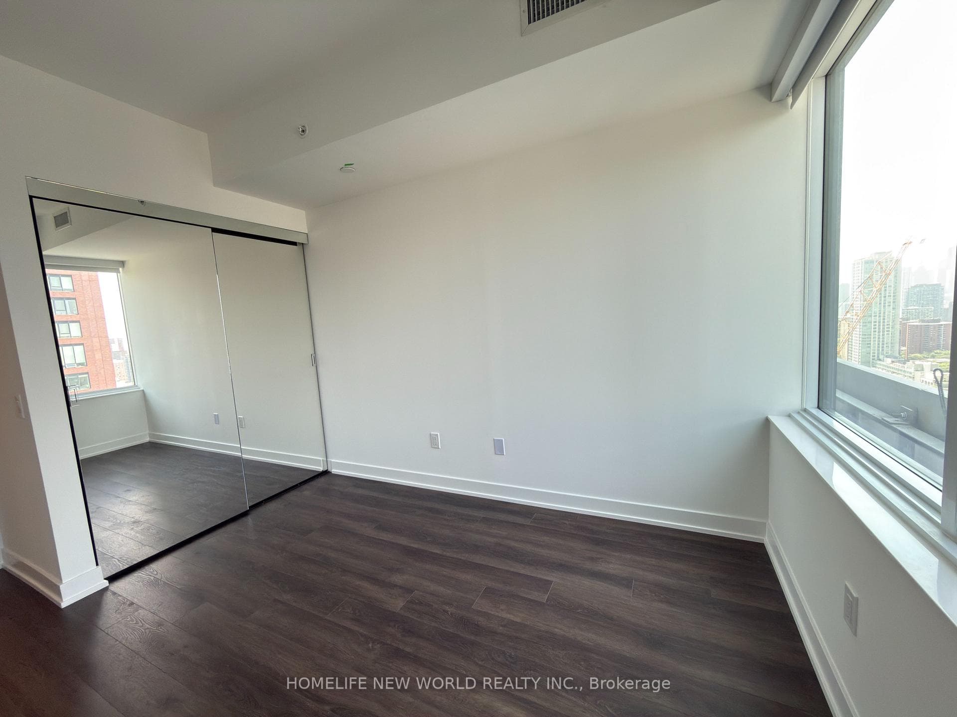 609 Sherbourne Street Unit 2904 photo 19