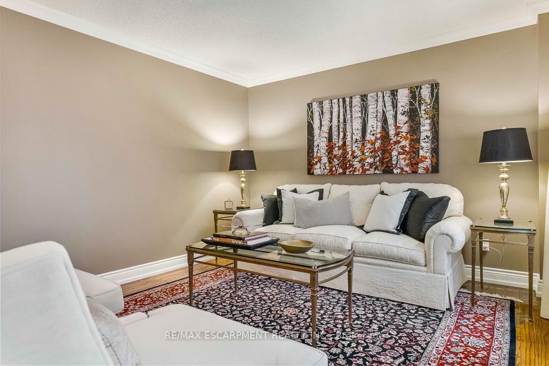 1085 Denfield Terrace photo 15