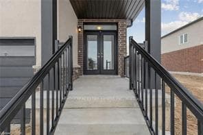 123 Maple Street photo 2
