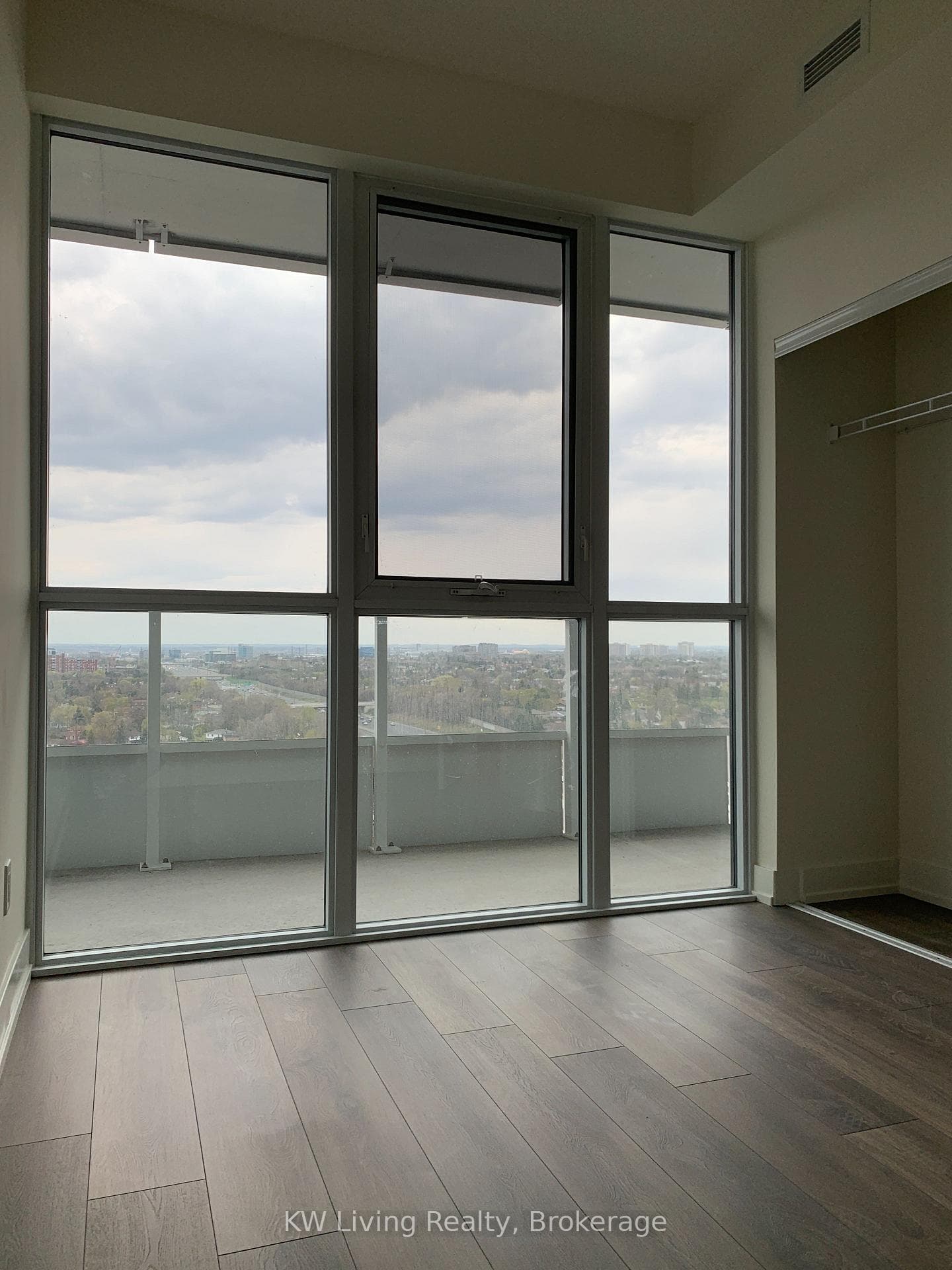 180 Fairview Mall Drive Unit 1908 photo 4