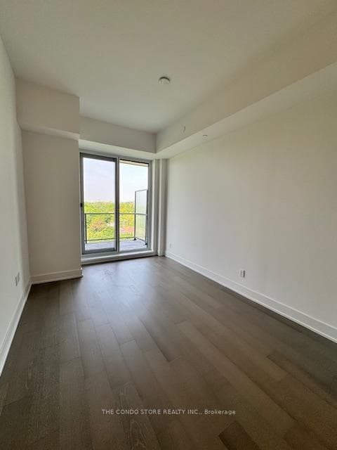 8 Manor Road Unit 905 photo 7