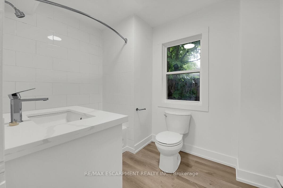 34 Rykert Street photo 14