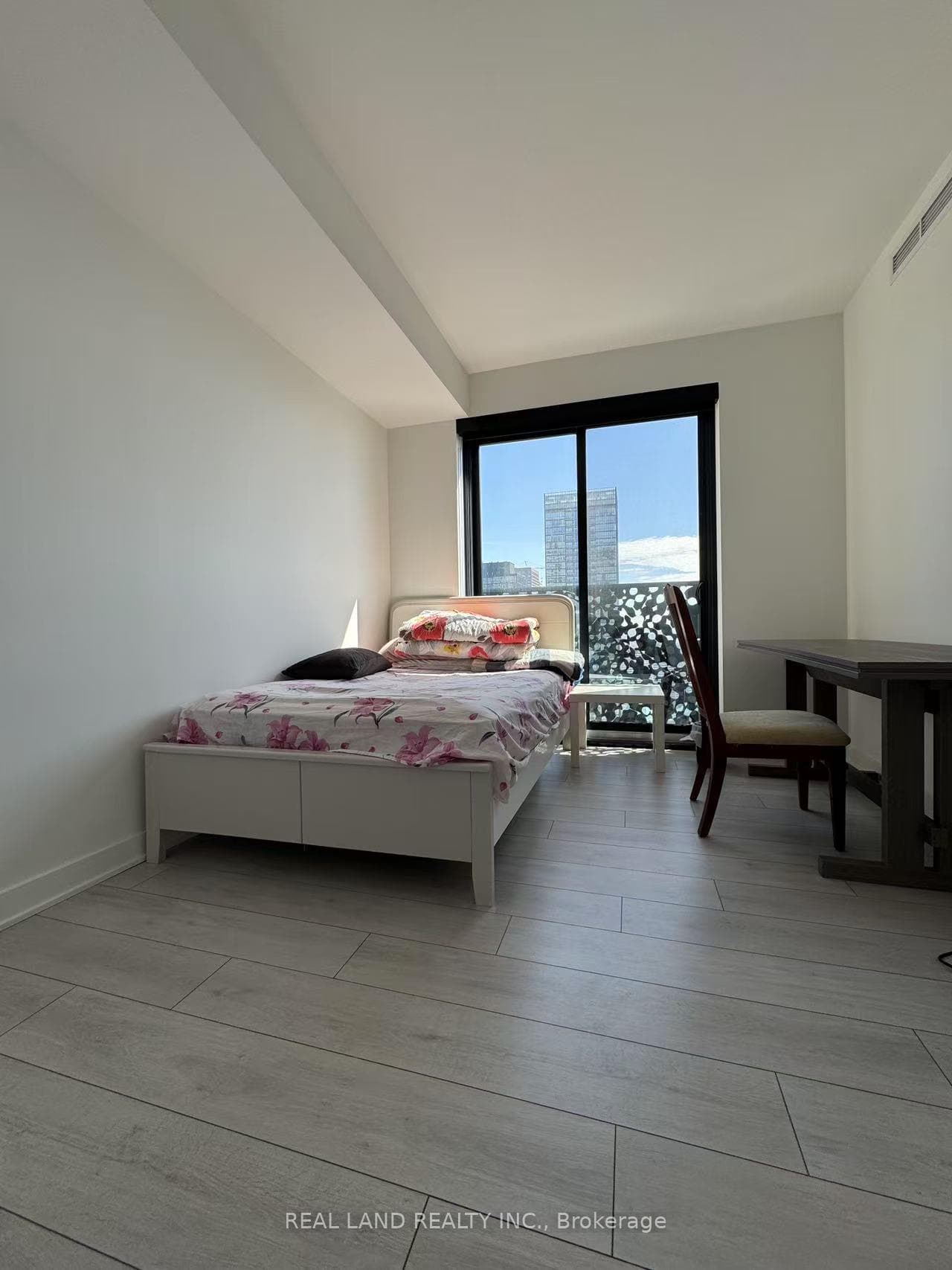55 CHARLES Street Unit 3403 photo 4