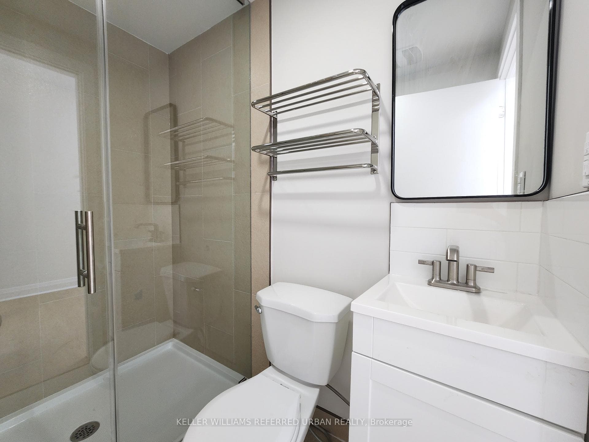 998 Bloor Street Unit 2 photo 4