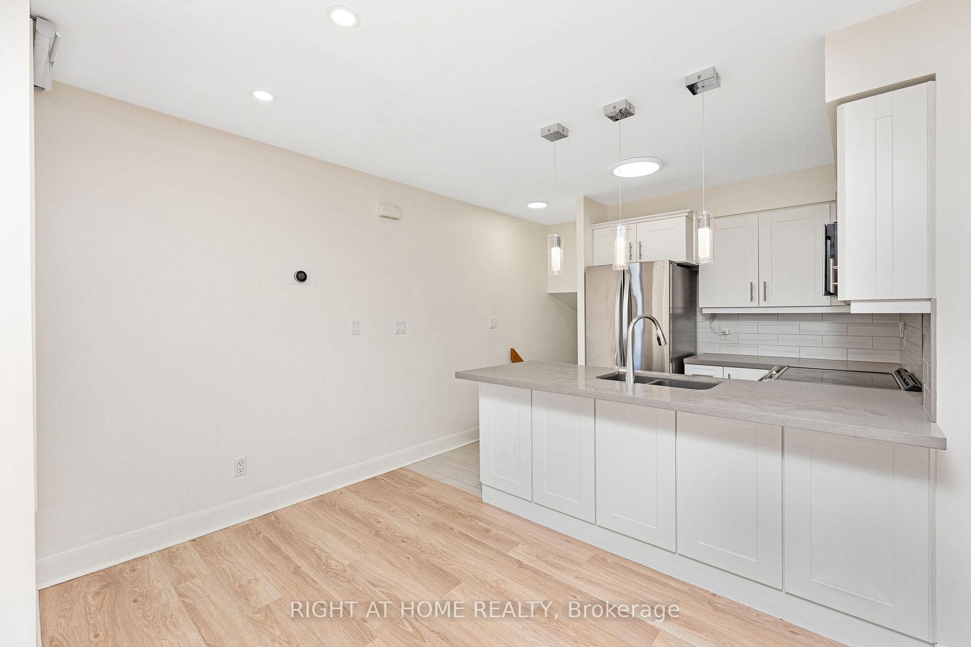 415 Jarvis Street Unit 363 photo 8