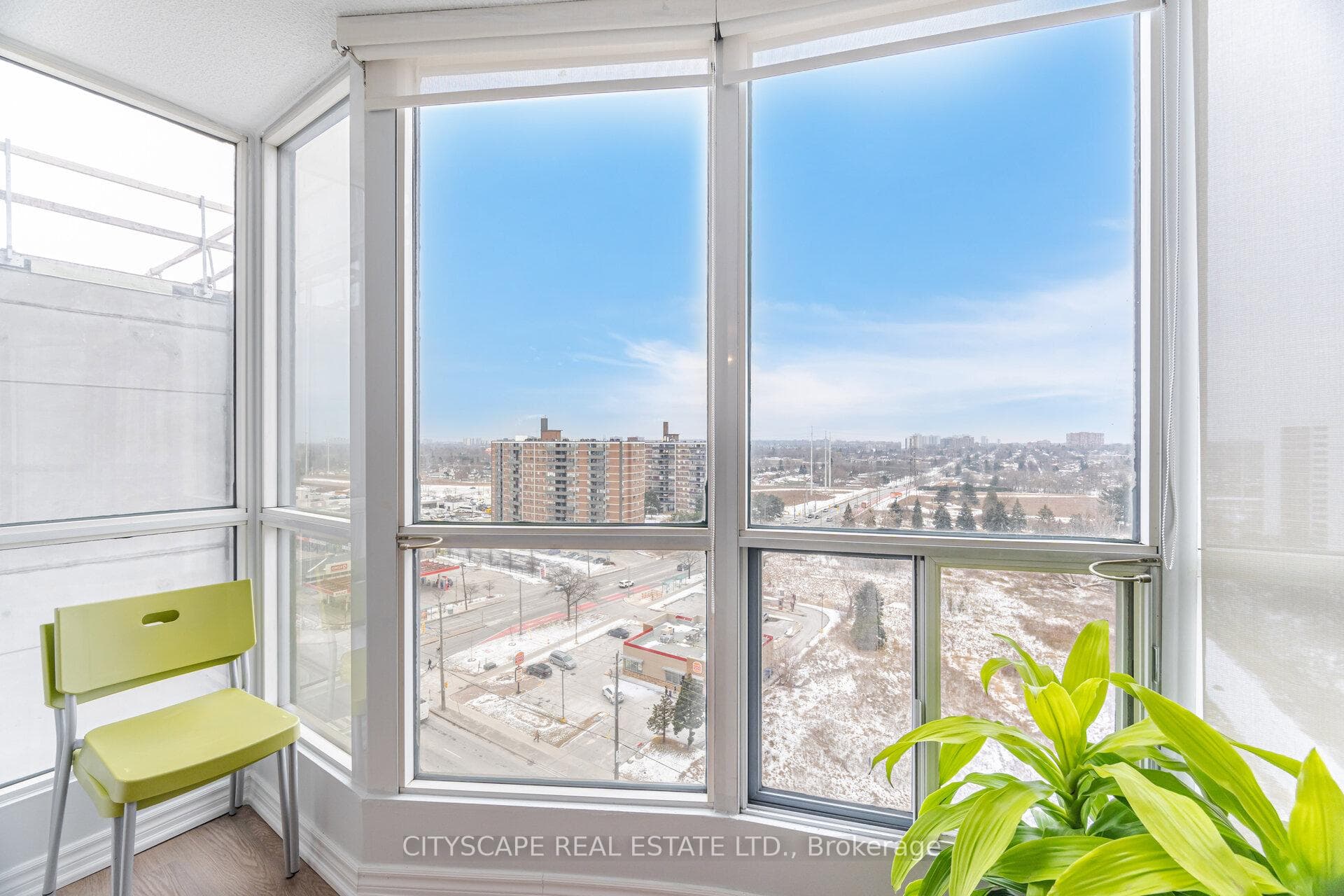 2550 Lawrence Avenue Unit 1411 photo 12