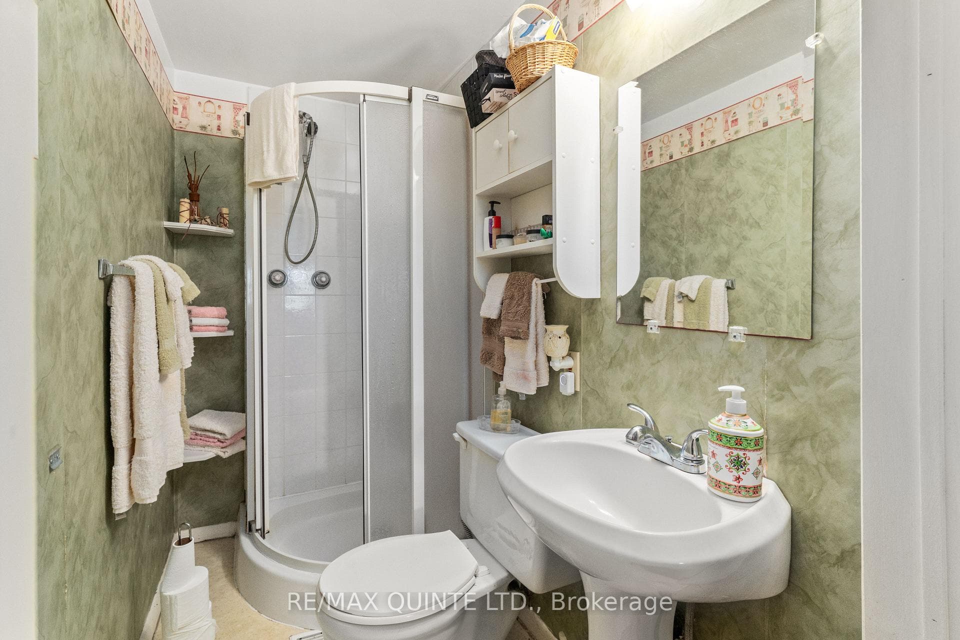 205 Blessington Road photo 15