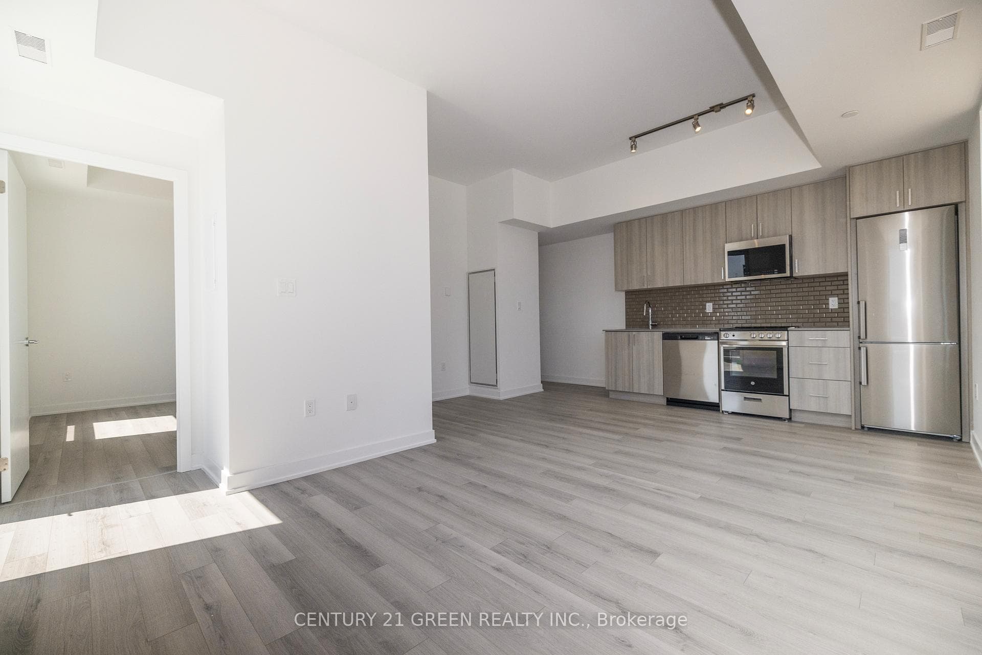 1005 Dundas Street Unit 524 photo 17