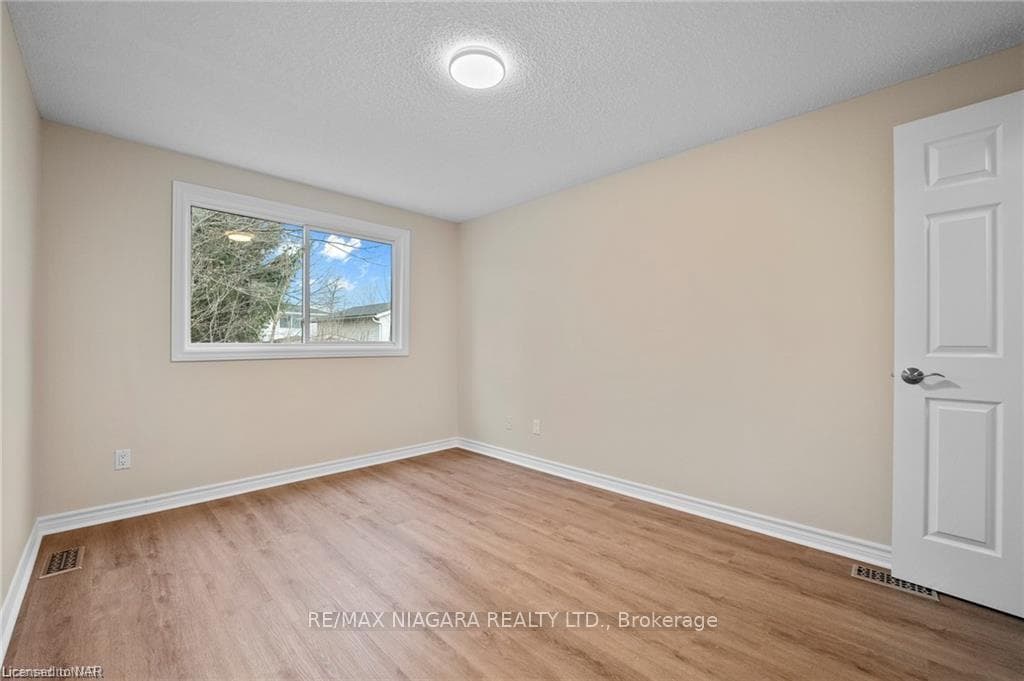 7 Baldwin Circle photo 26