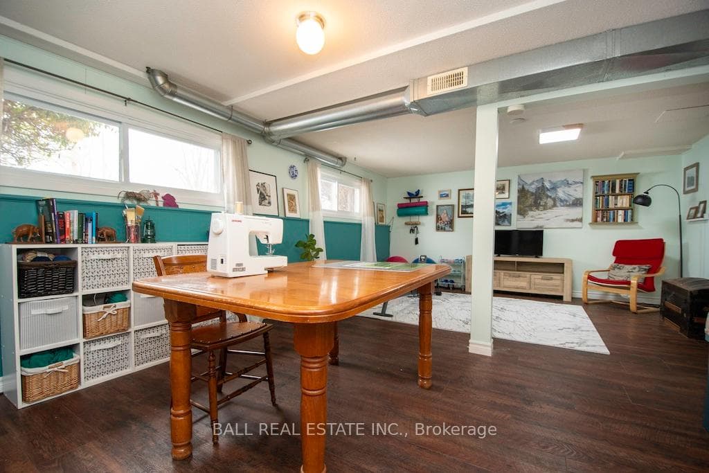 52 Coyle Crescent photo 36