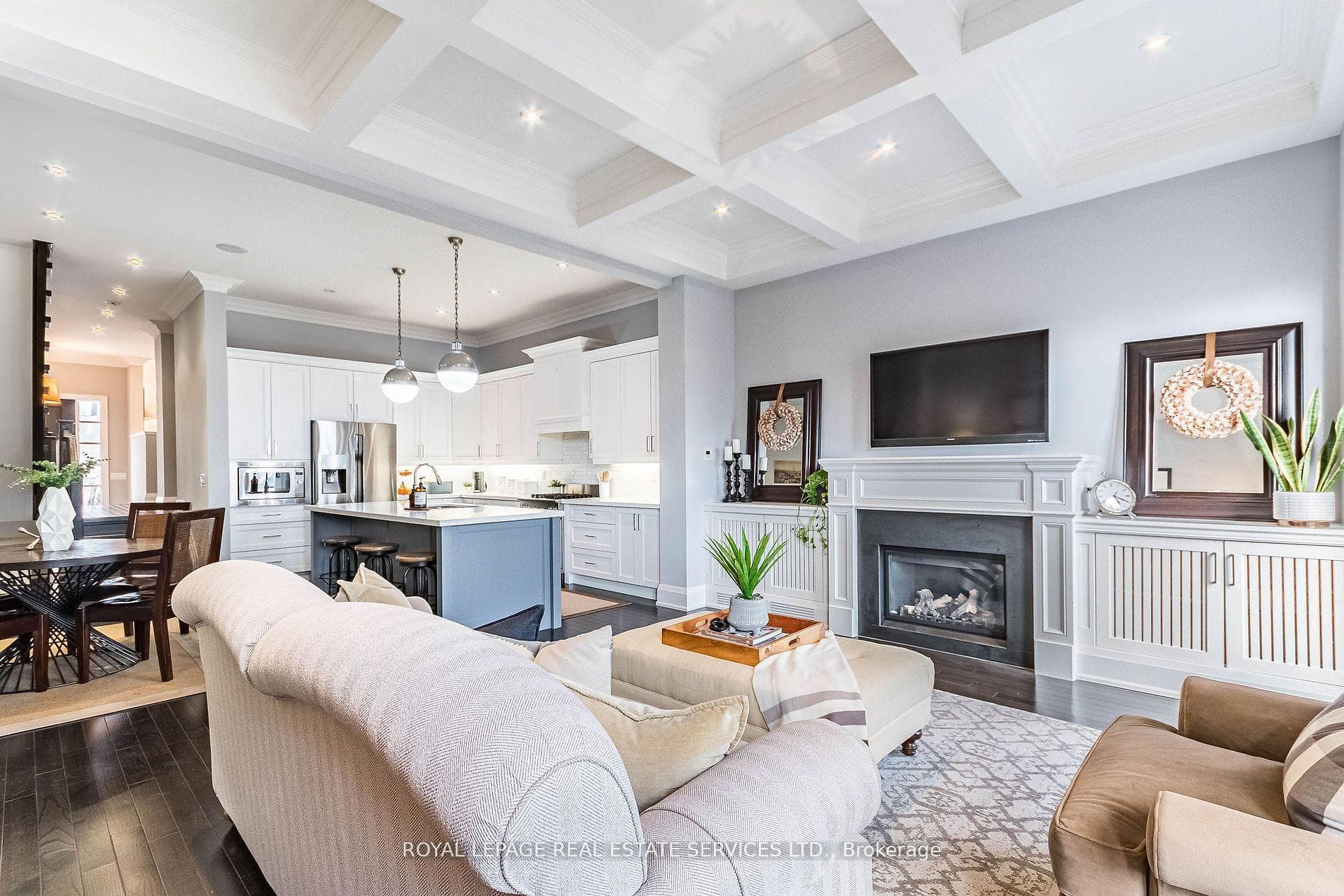 221 Beta Street photo 13