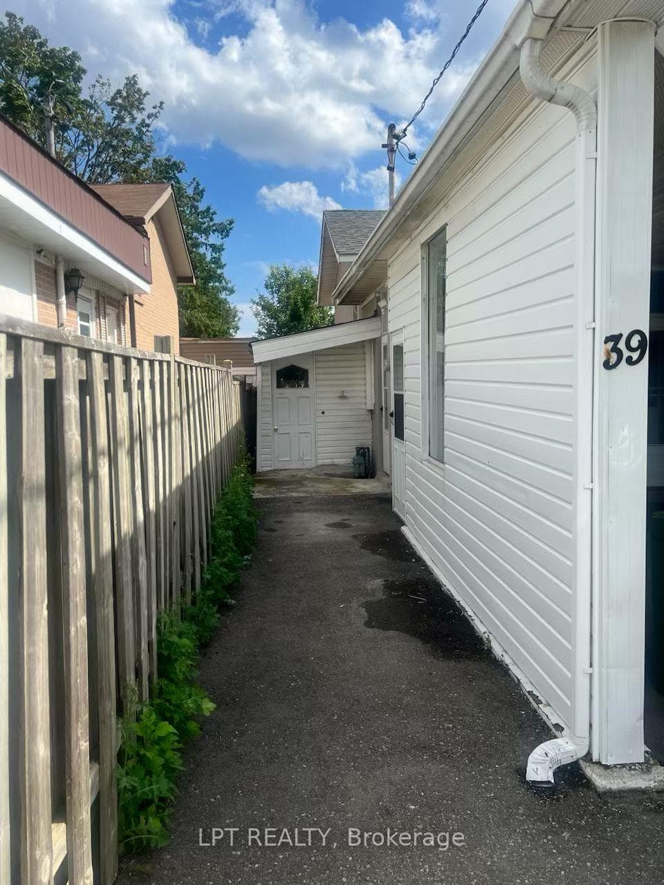 39 Frankton Crescent photo 2