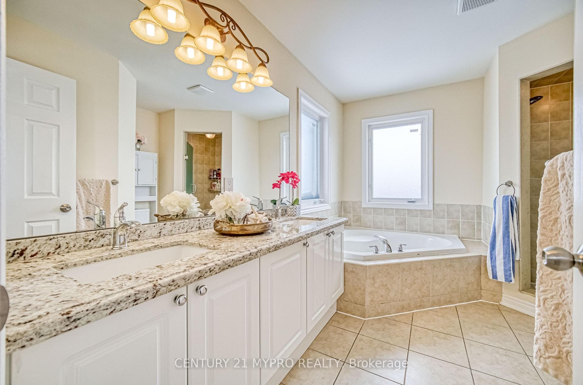 72 Vandervoort Drive photo 21