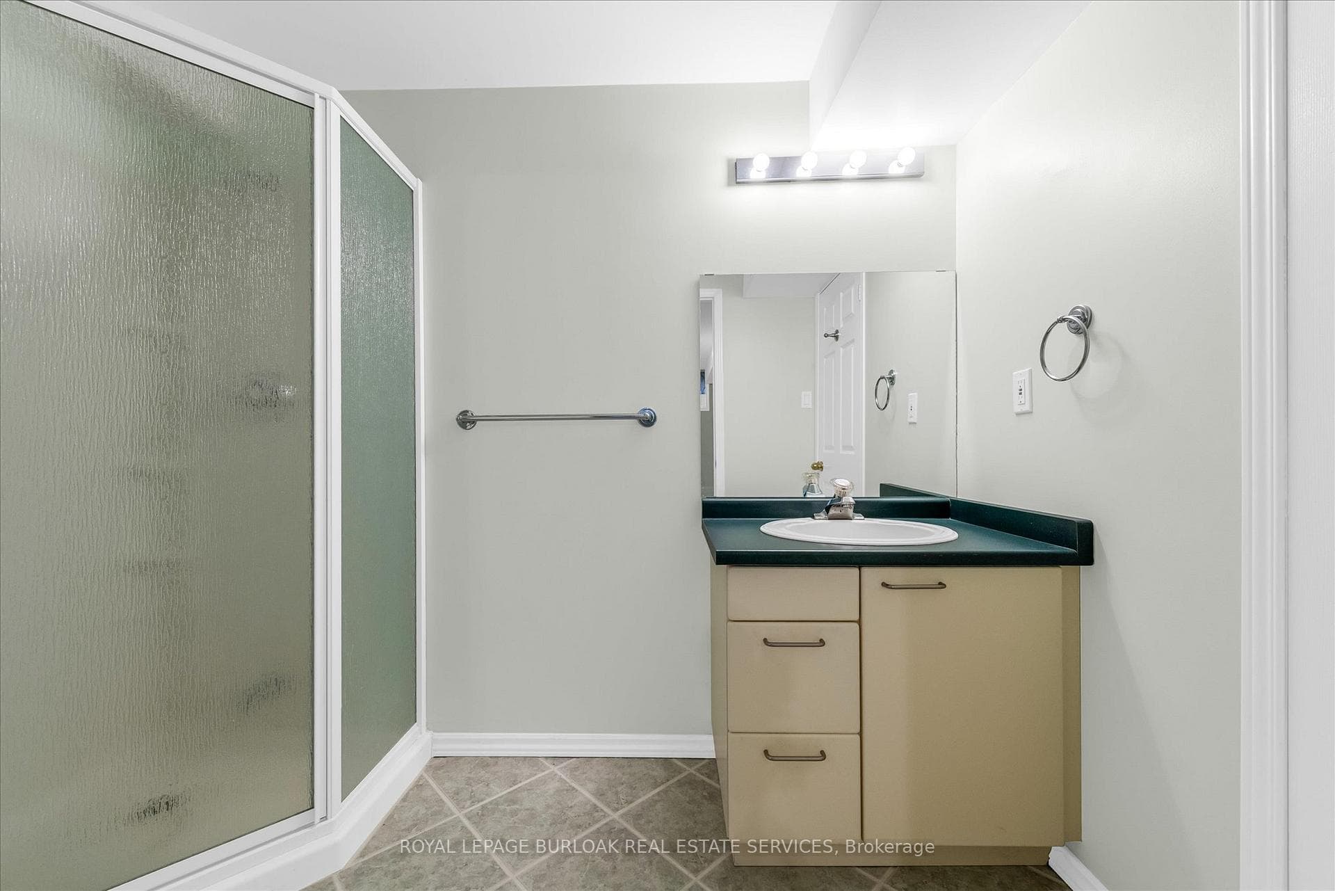 10 Davidson Boulevard Unit 1 photo 25