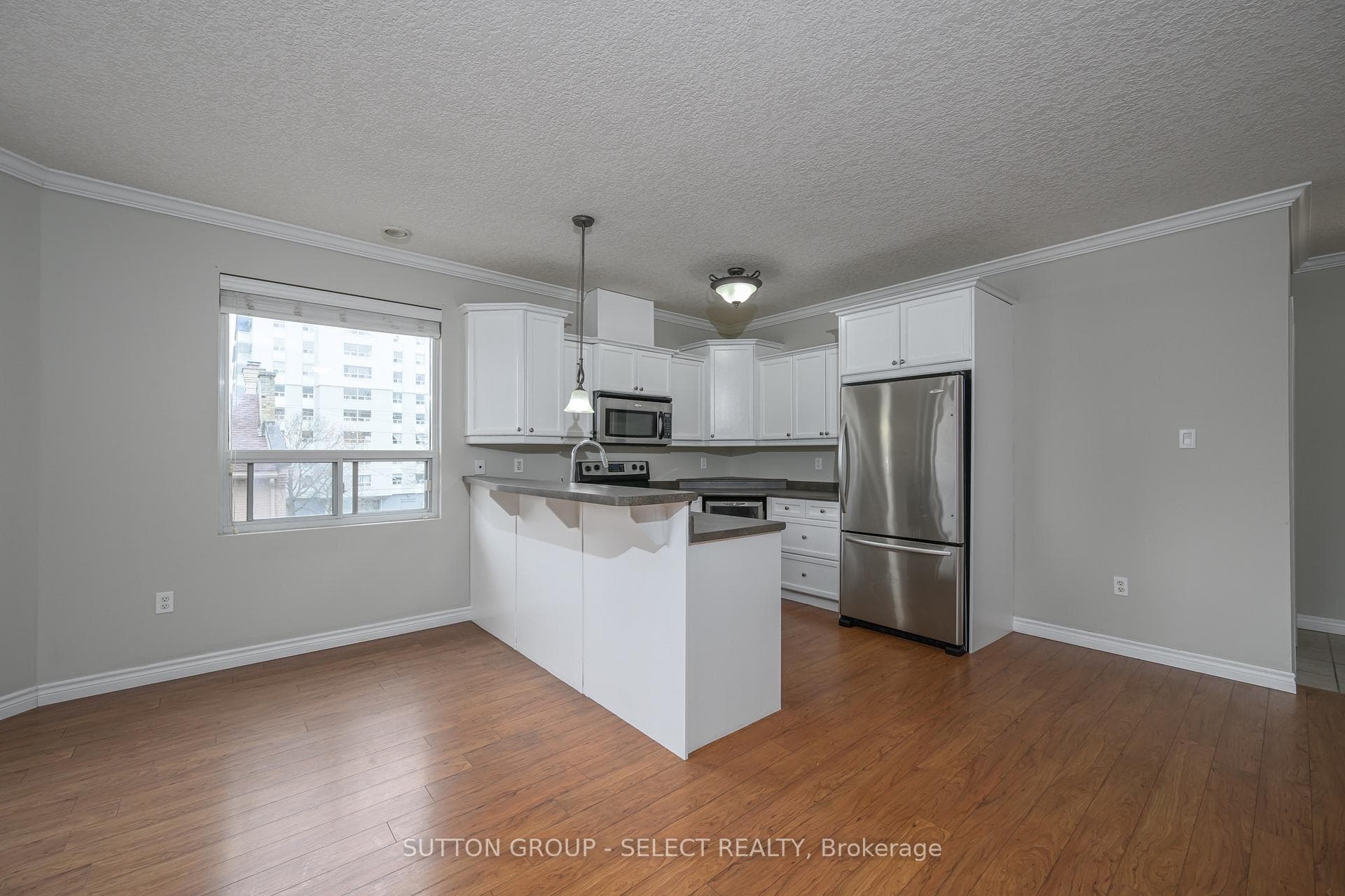 435 Colborne Street Unit 304 photo 6