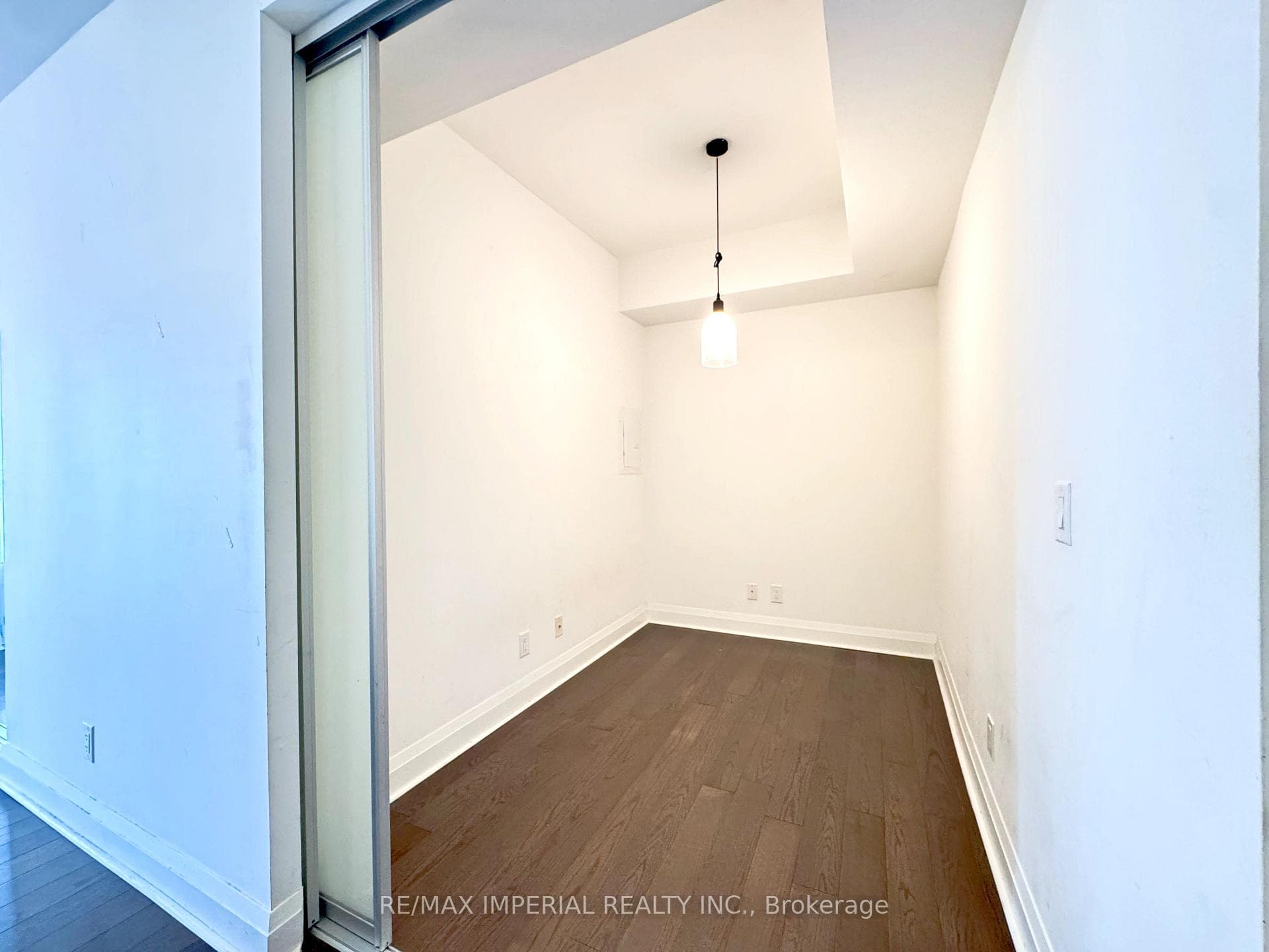 1080 Bay Street Unit 909 photo 8