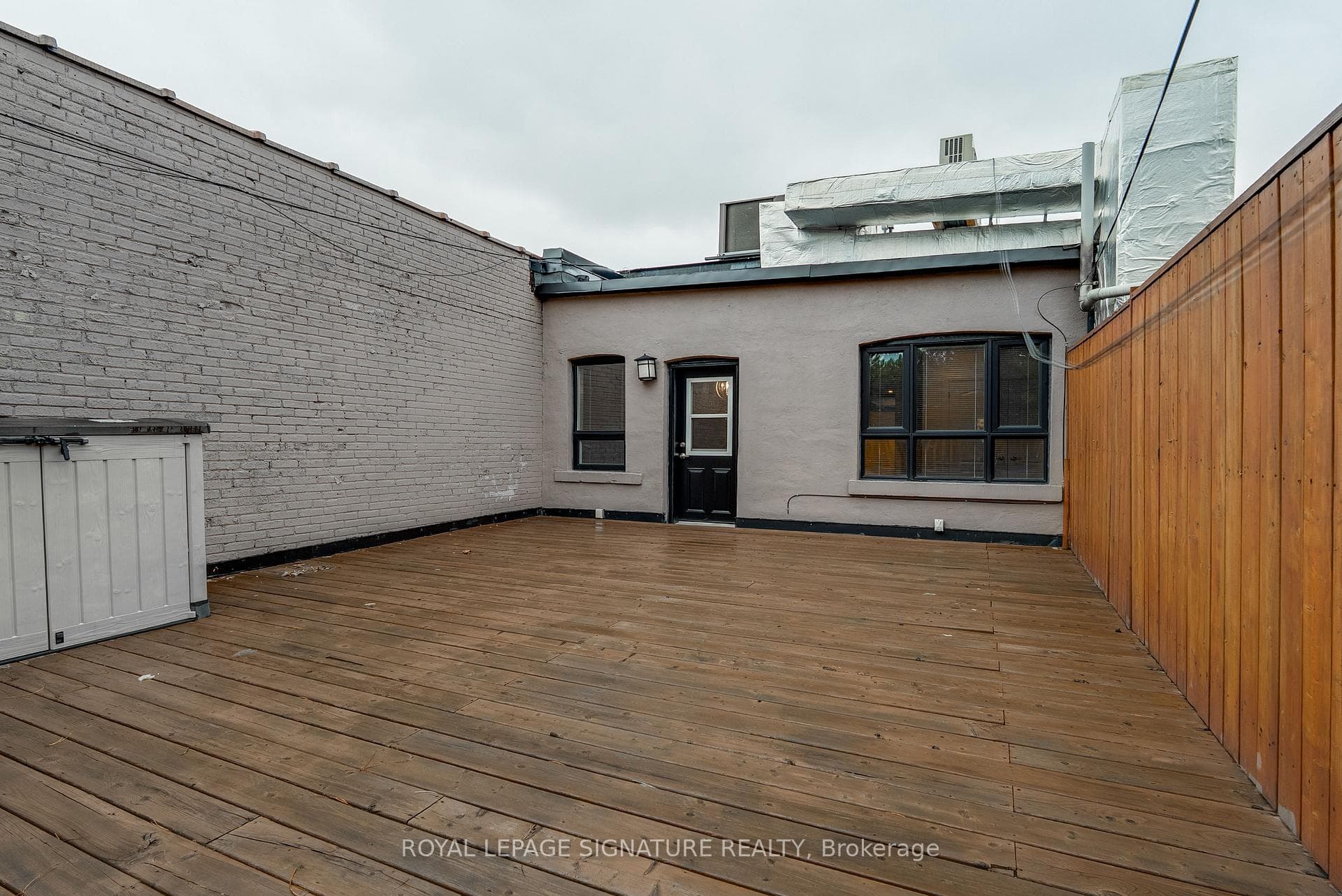 421 Danforth Avenue Unit 2 photo 11