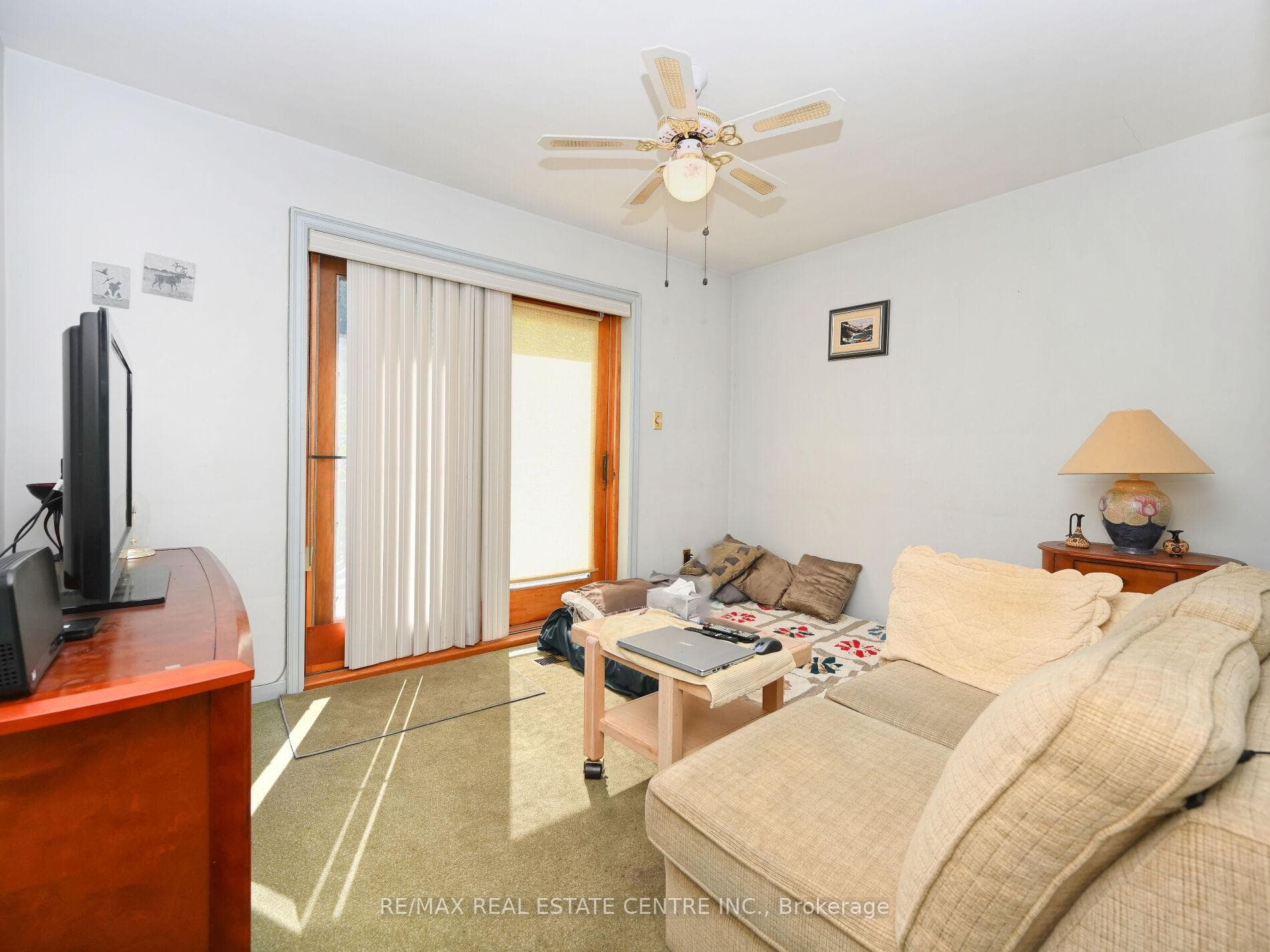 3690 Holden Crescent photo 20
