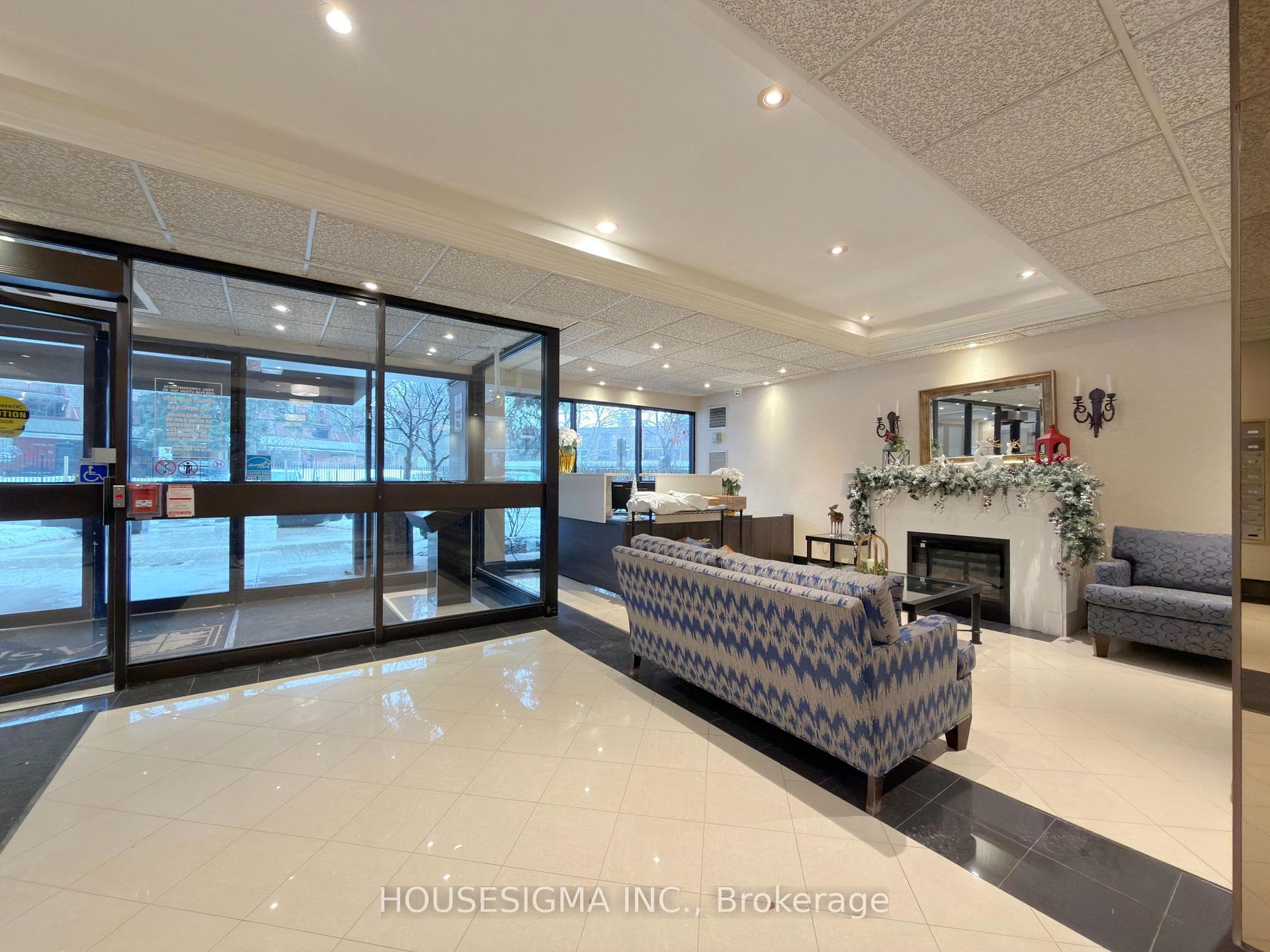 1320 Mississauga Valley Boulevard Unit 101 photo 6
