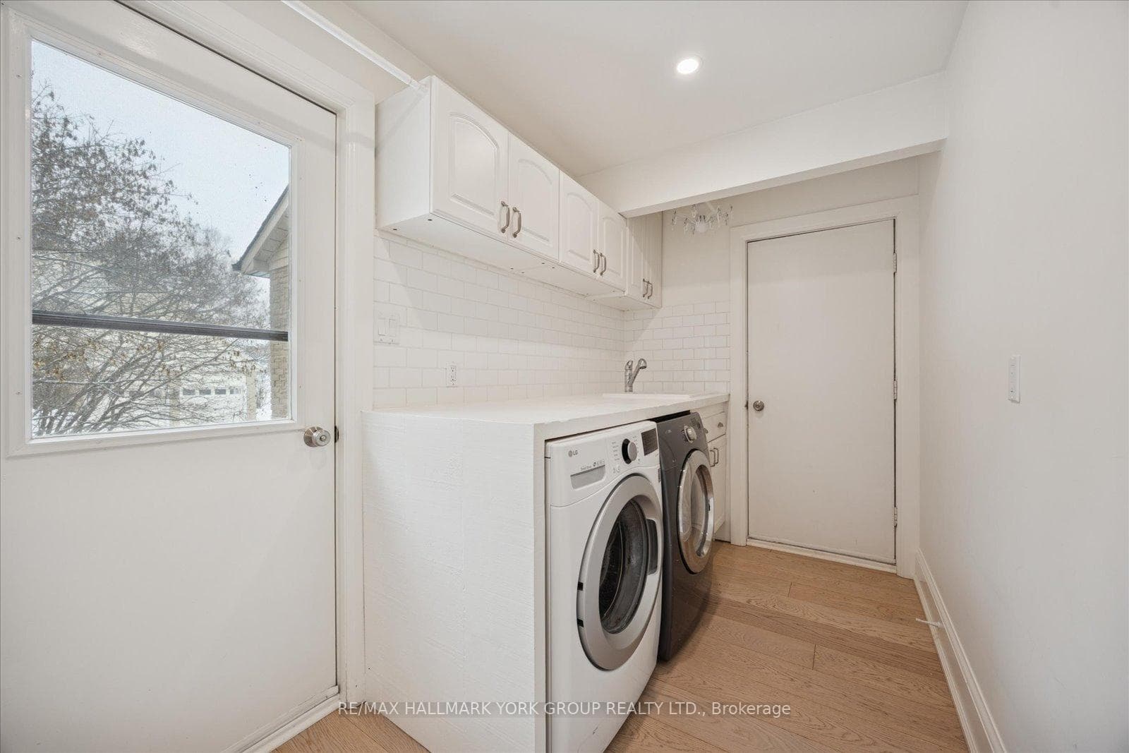 501 Samuel Harper Court photo 14