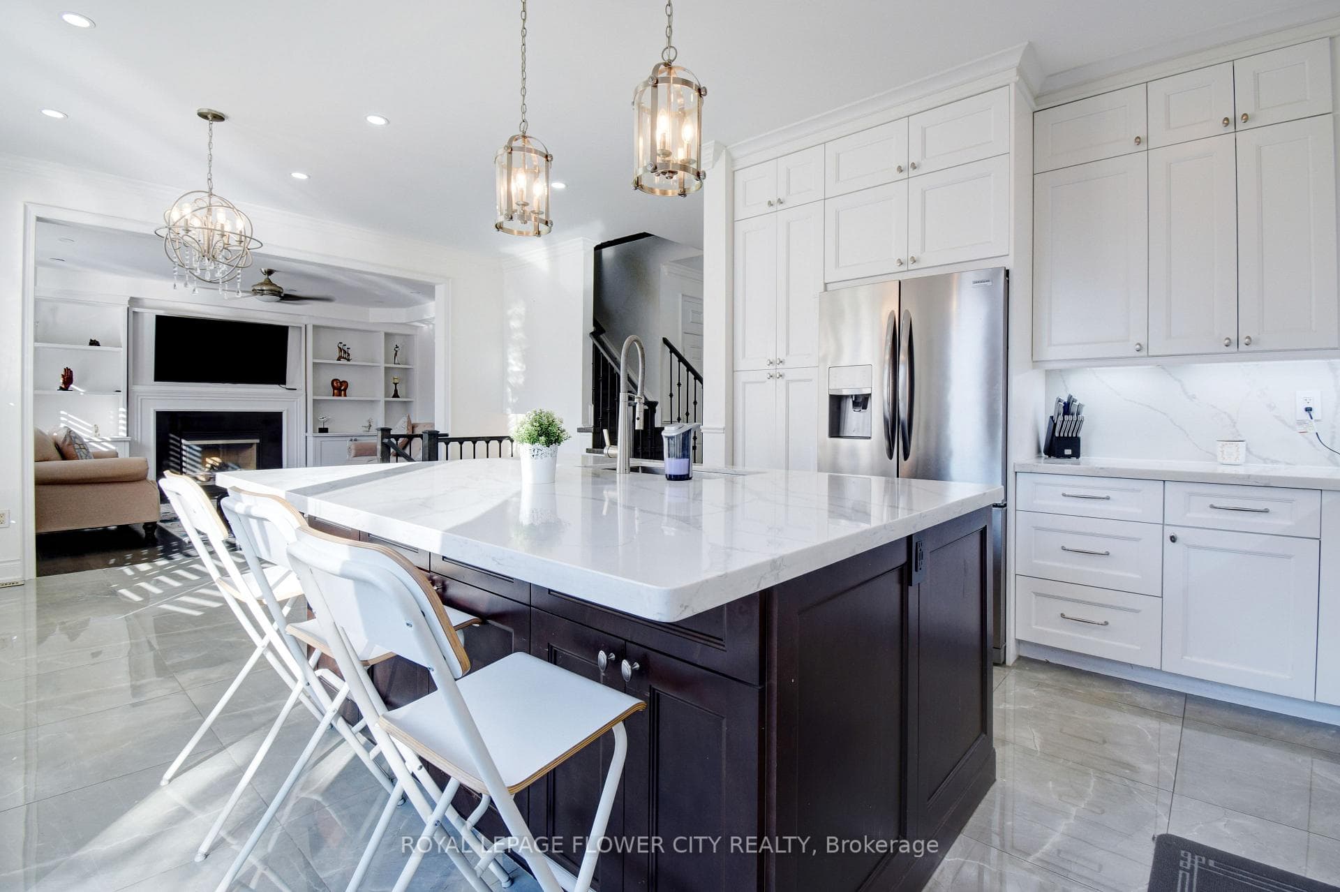 837 Cousens Terrace photo 14