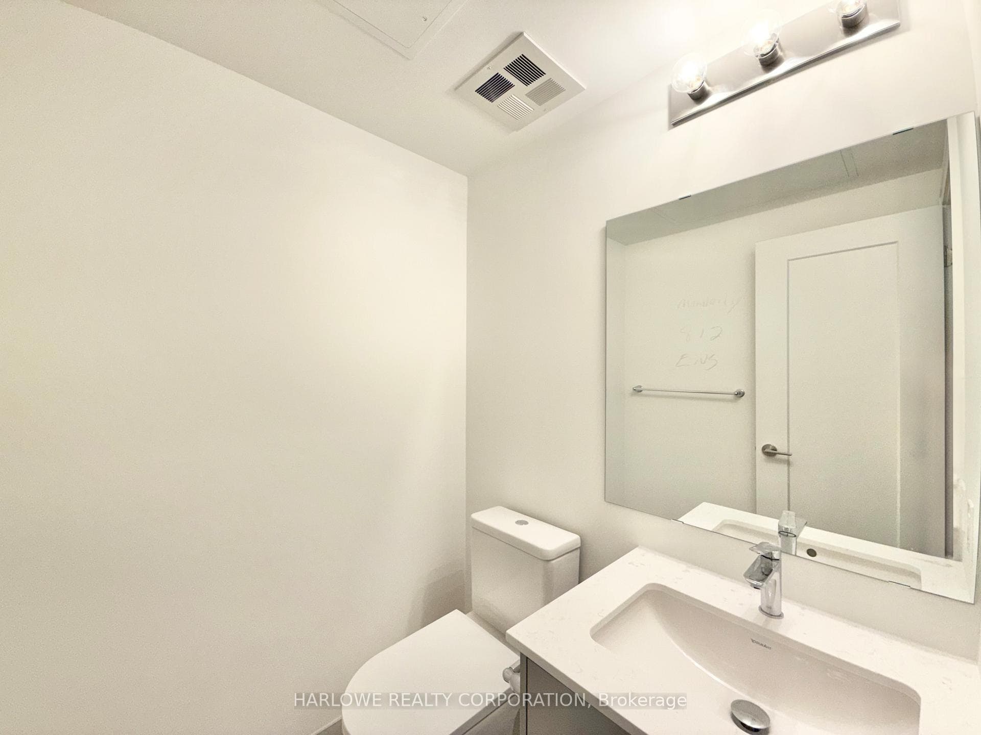 2 Manderley Drive Unit 812 photo 9