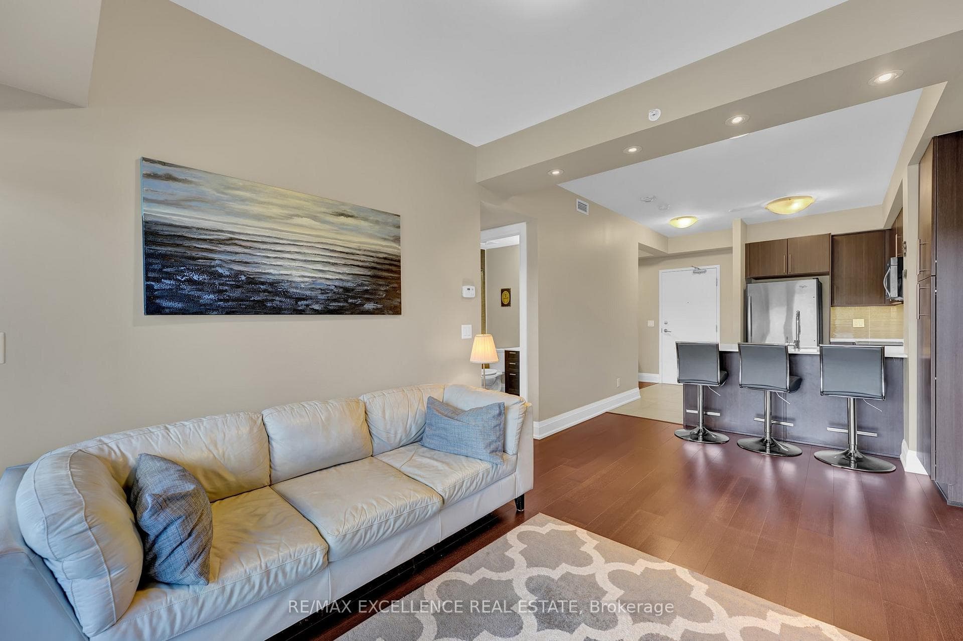 8302 Islington Avenue Unit 218 photo 4