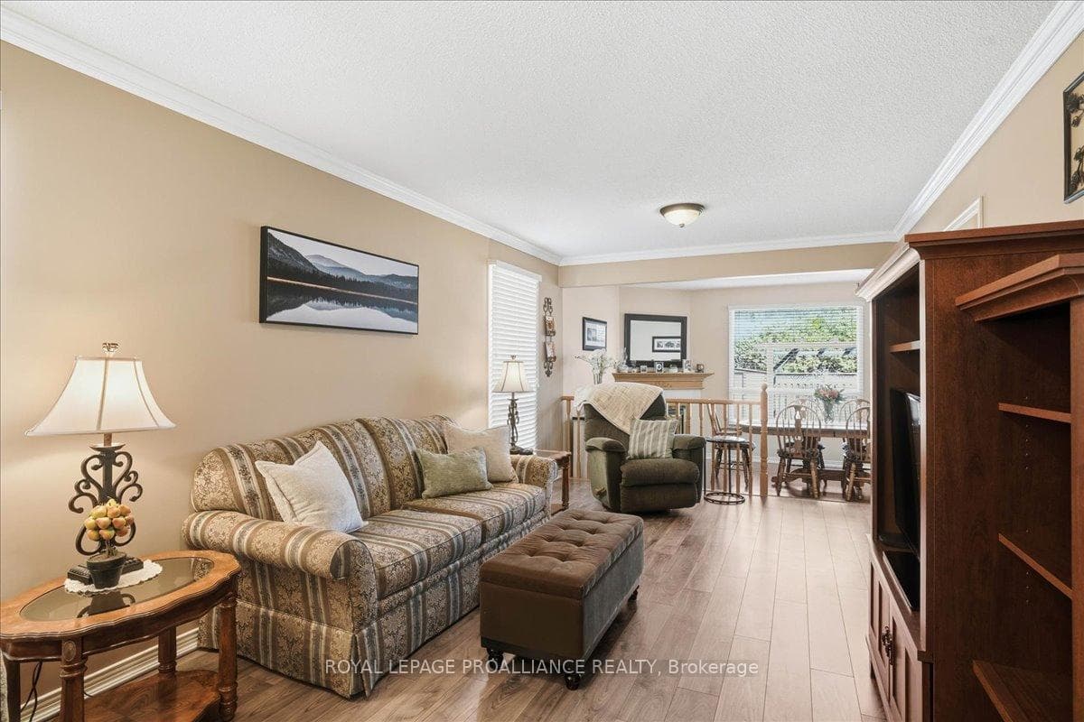 10 Fieldcrest Avenue photo 21