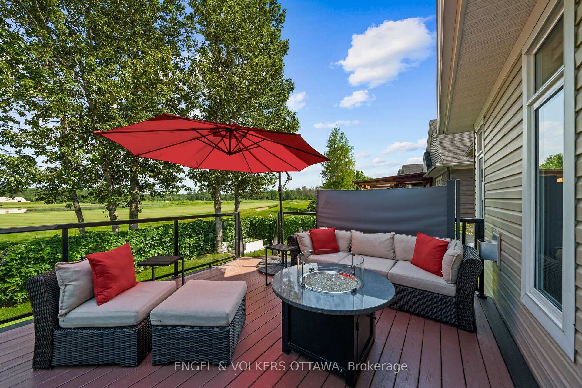 112 Equinelle Drive photo 31
