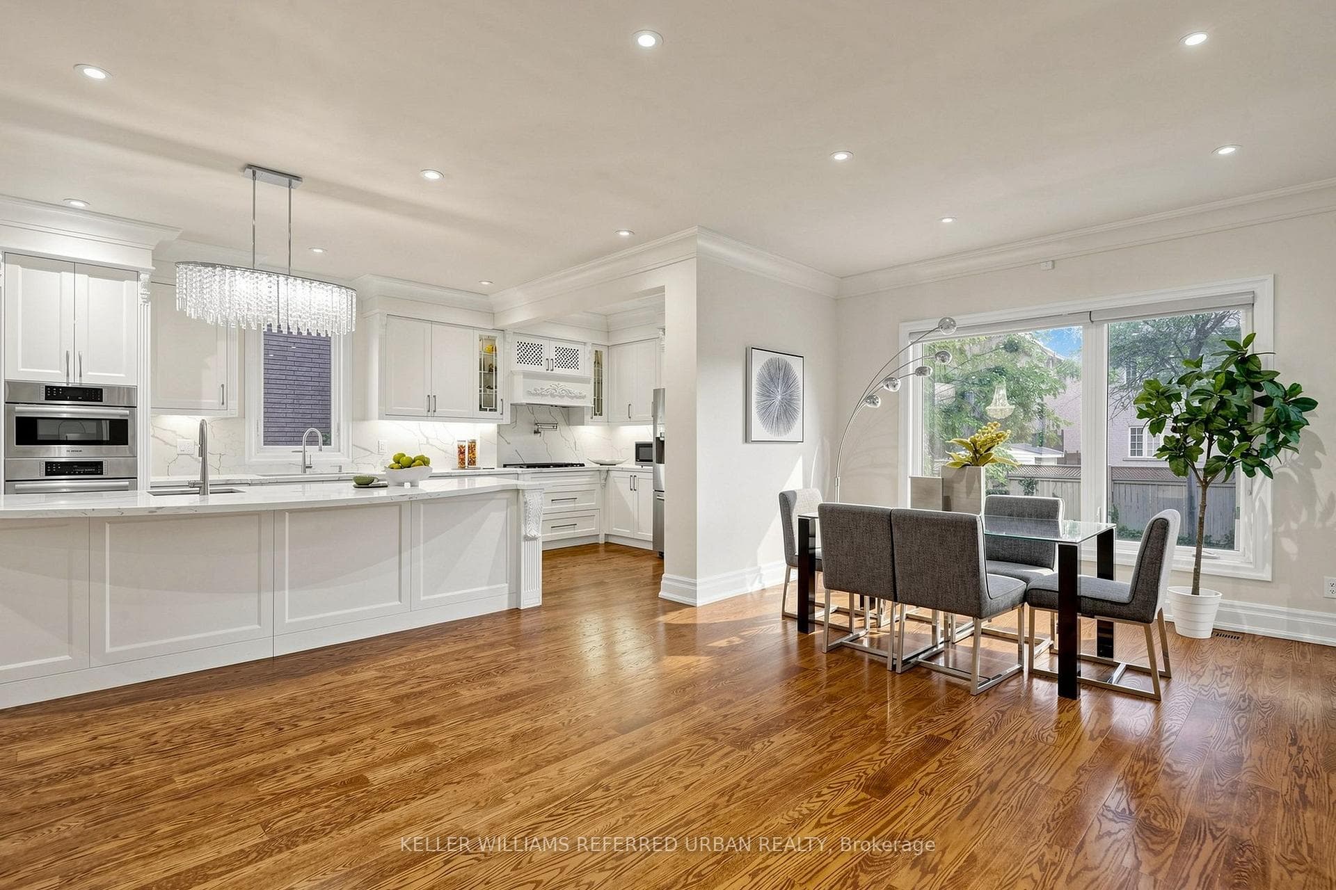 290 Empress Avenue photo 9