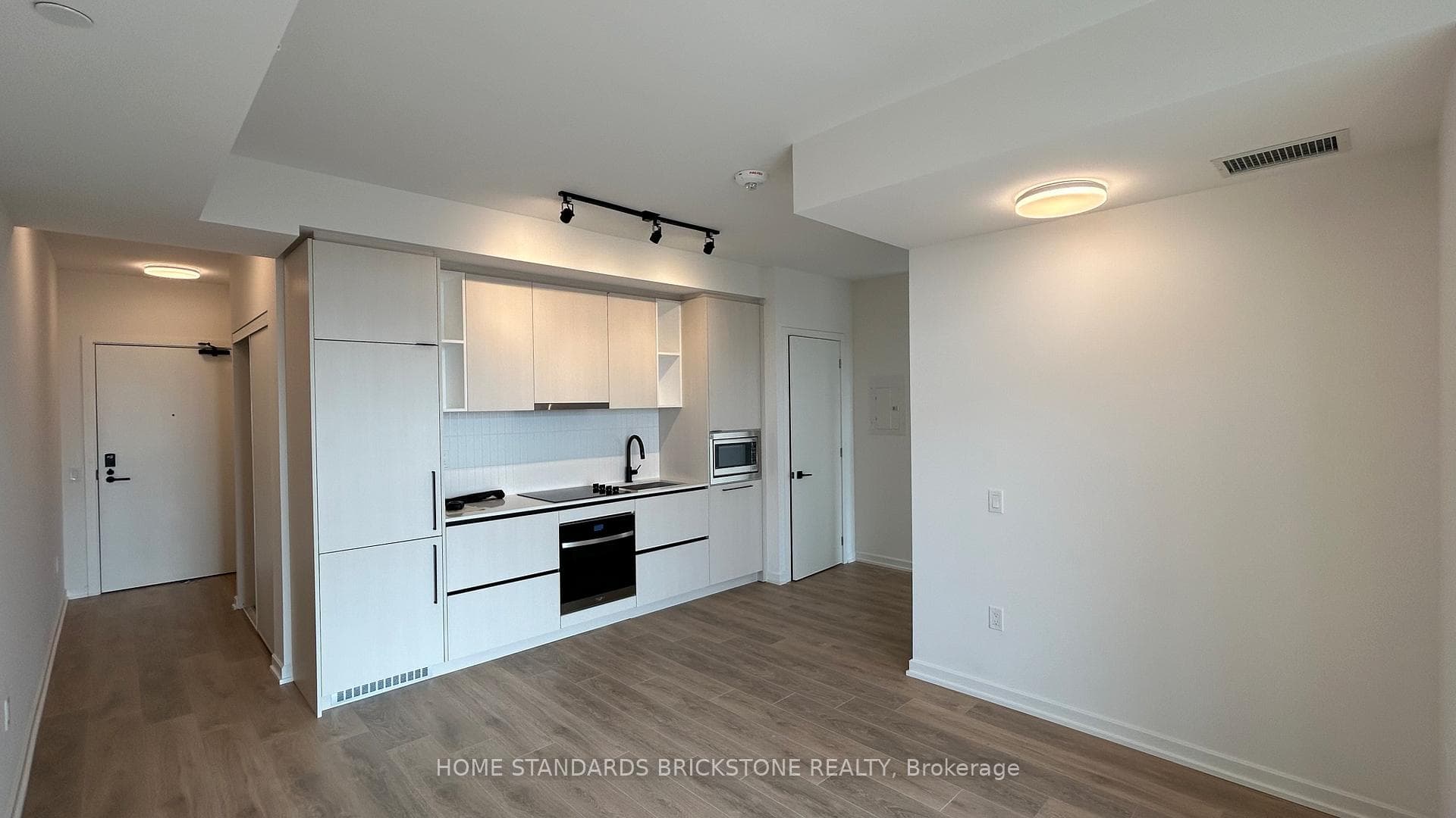 1285 Dupont Street Unit 1701 photo 4