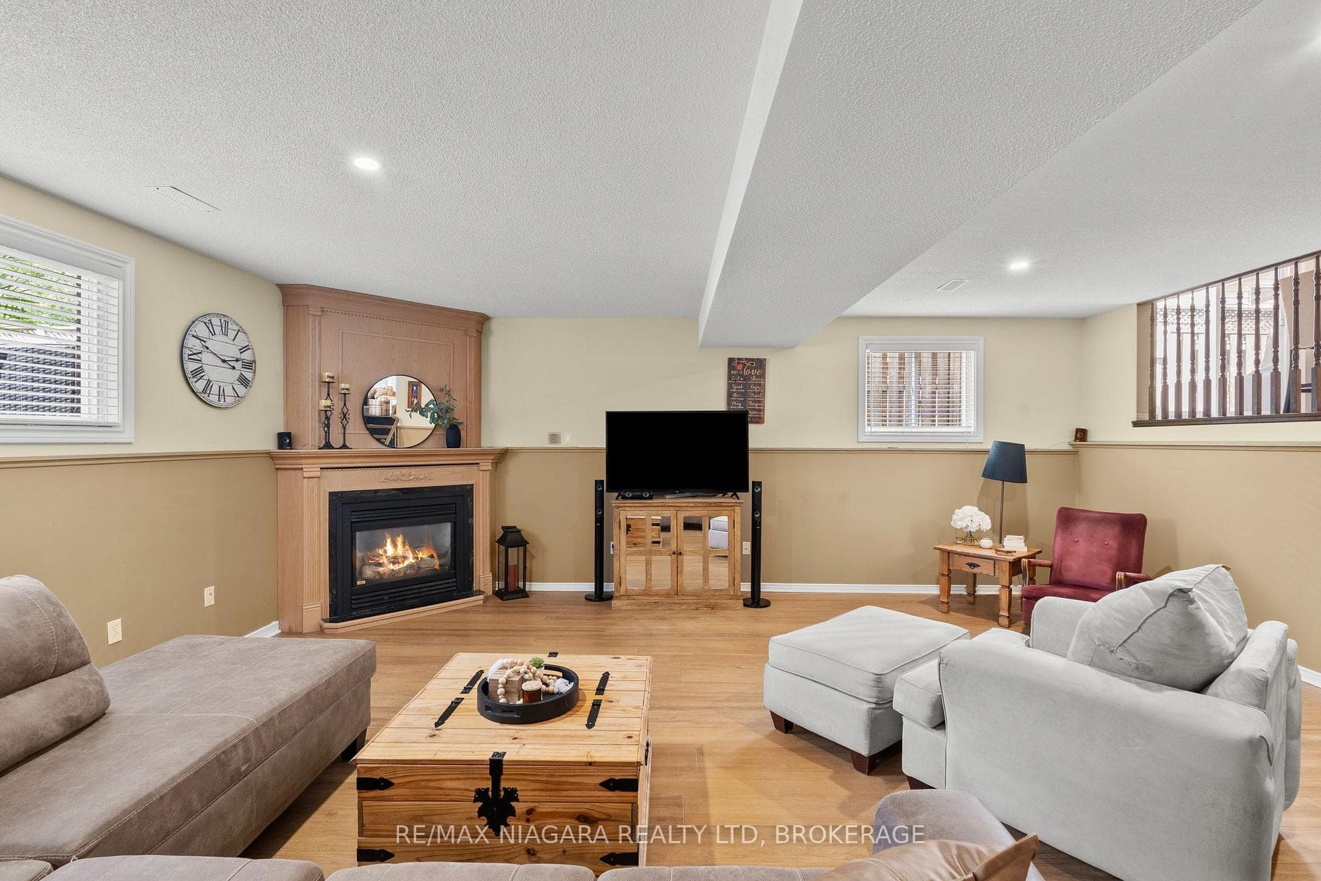 5991 ANDREA Drive photo 18