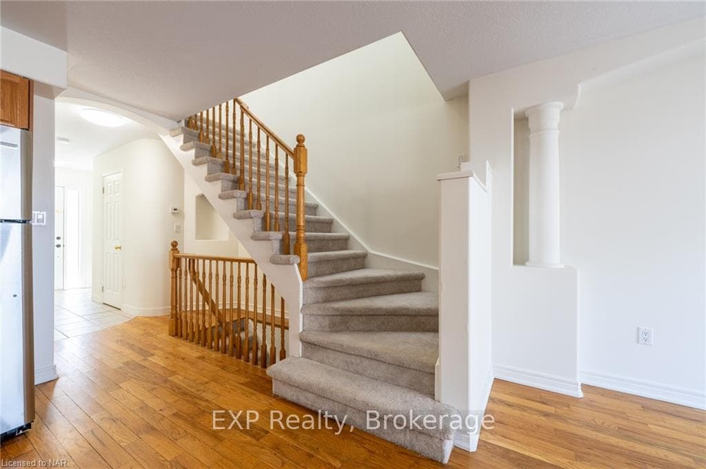 10B HAINER Street photo 8
