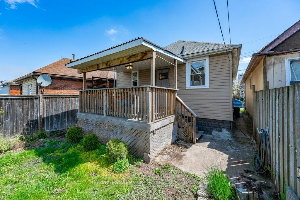 119 Harmony Avenue photo 36