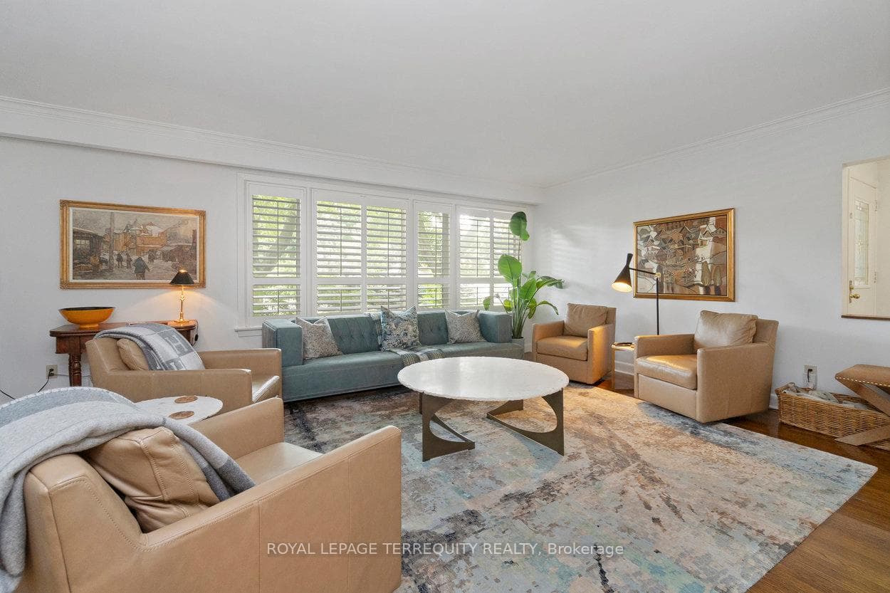 416 The Kingsway N/A photo 11