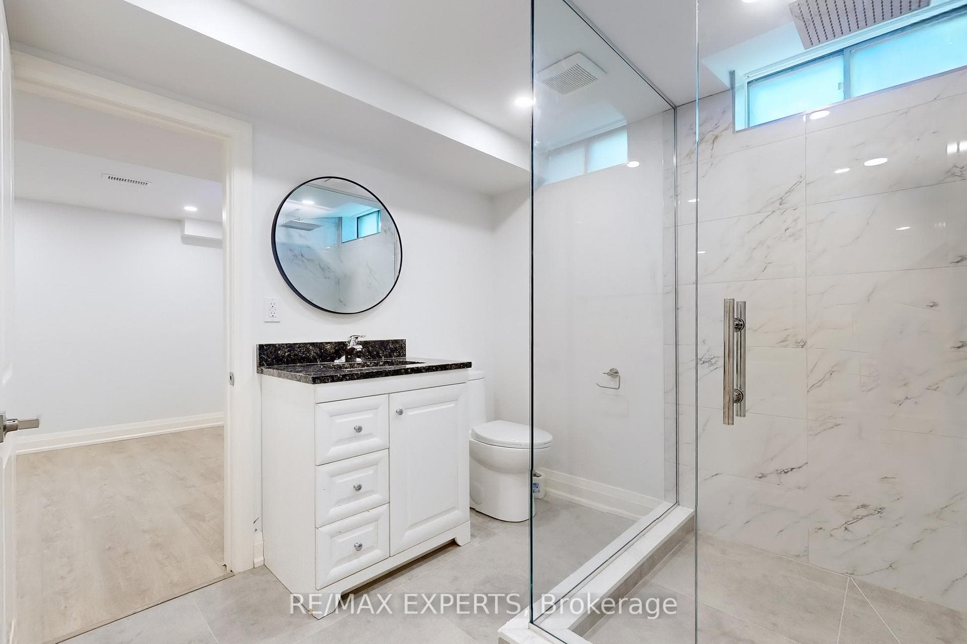 1097 Wildwood Drive Unit Lower photo 13
