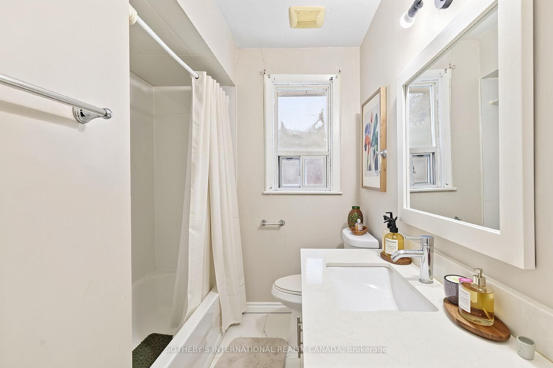 957 Beechwood Avenue Unit upper photo 14