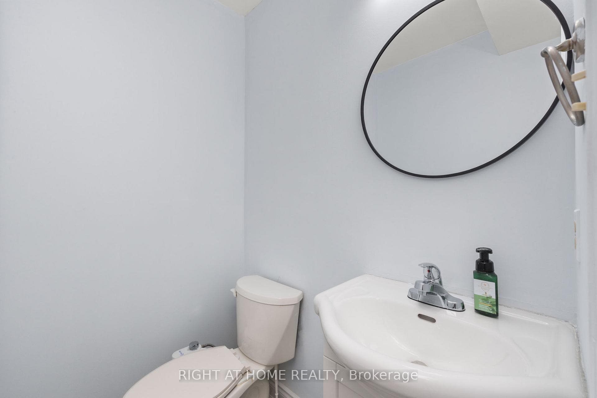 2350 GRAND RAVINE Drive Unit 100 photo 19