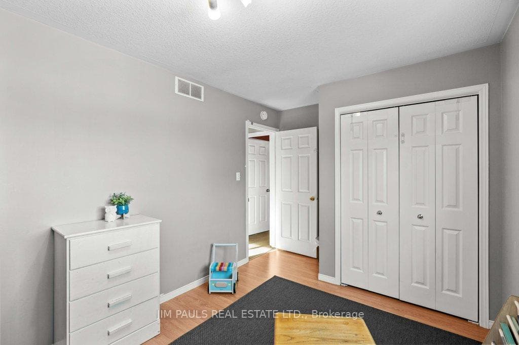 73 Marion Street photo 17