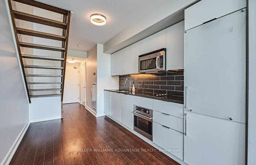 5 Hanna Avenue Unit 308 photo 16
