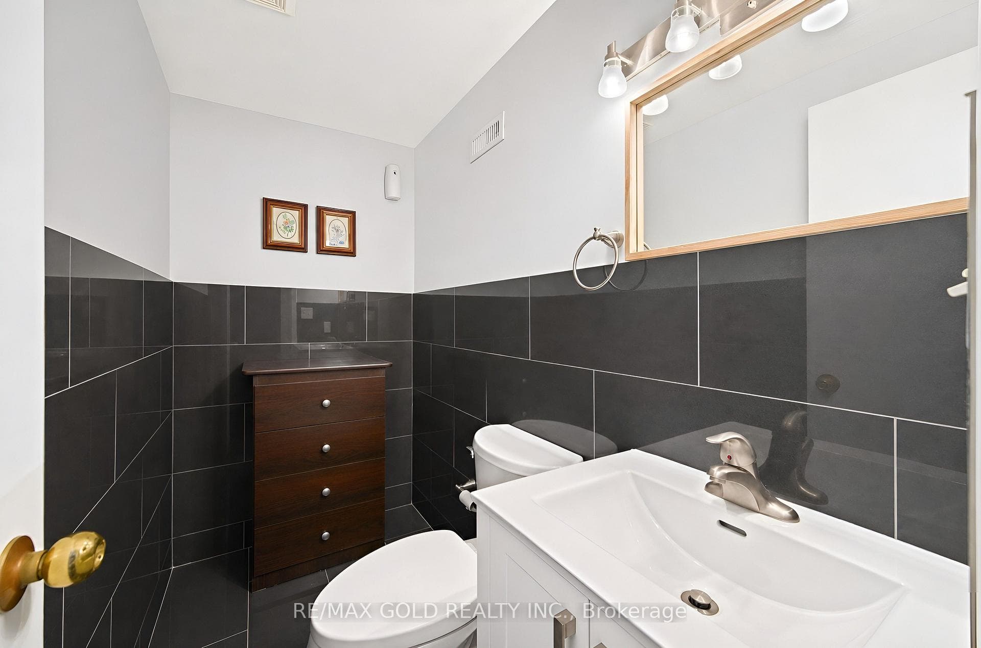 80 Strathaven Drive Unit 53 photo 37